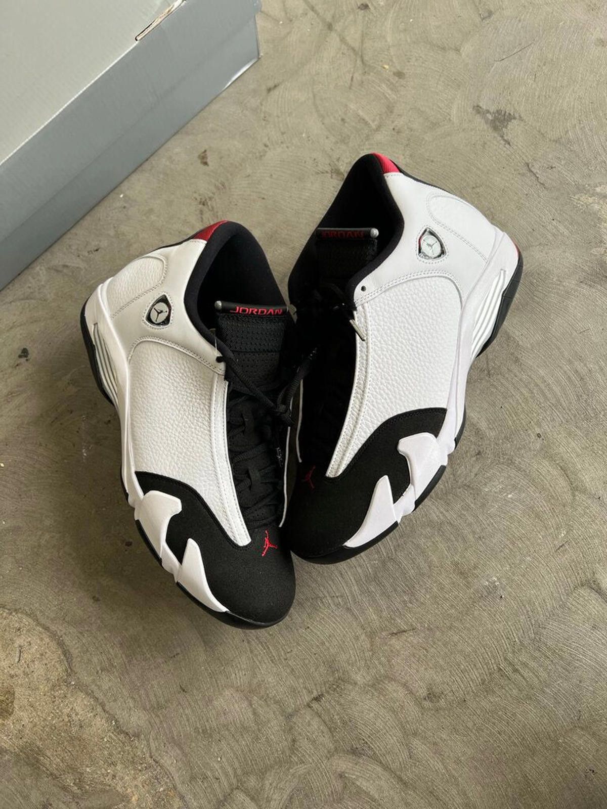 Jordan Brand Jordan 14 Black Toe Sz. 13 Size ONE SIZE - 1 Thumbnail