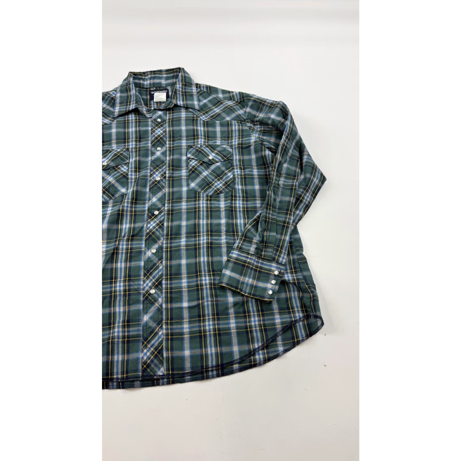 Wrangler VINTAGE Wrangler Shirt Mens XL Green Blue Western Pearl Snap Plaid Size US XL / EU 56 / 4 - 2 Thumbnail