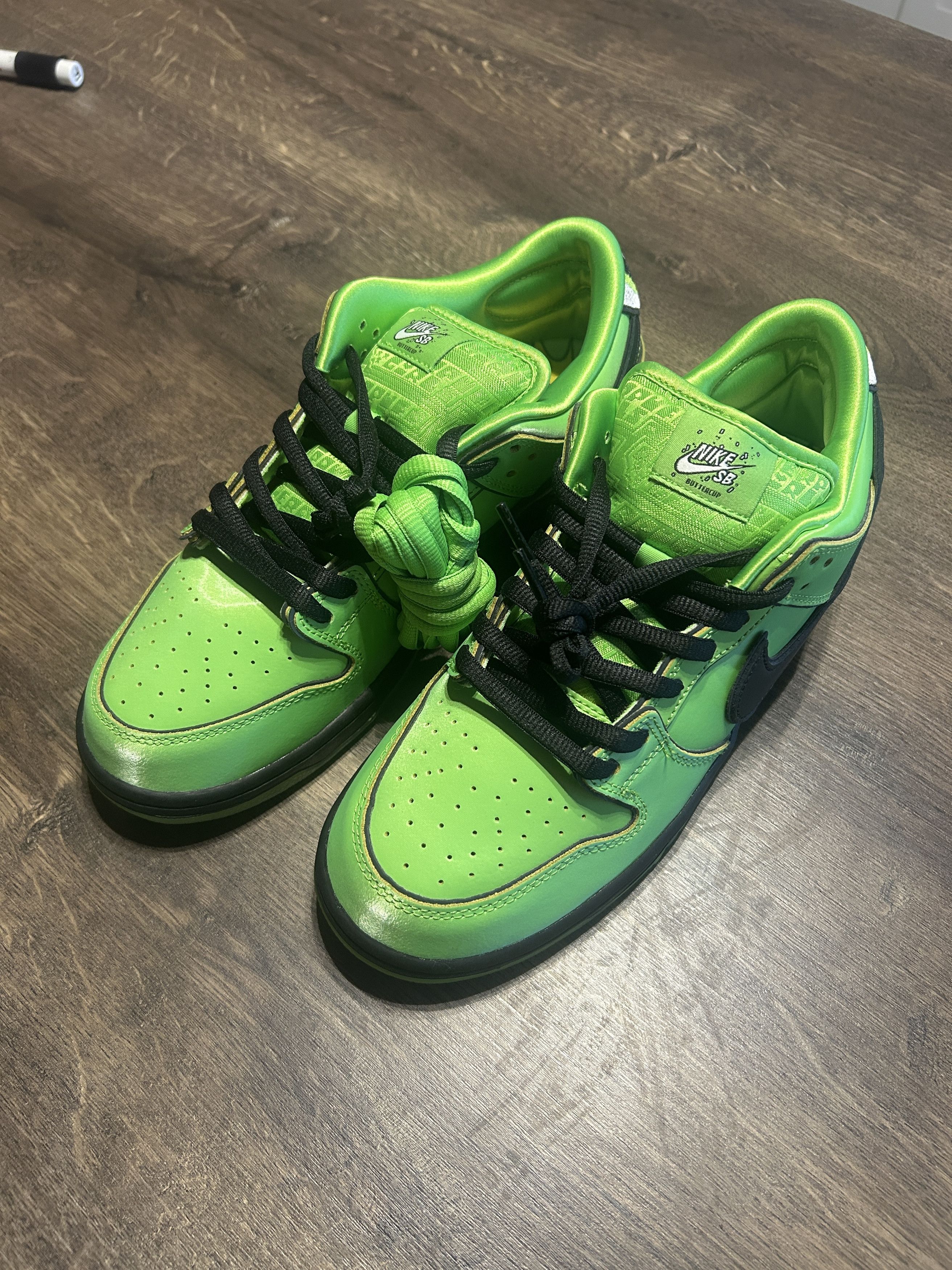 Nike Nike SB Dunk Low The Powerpuff Girls Buttercup Size US 9.5 / EU 42-43 - 1 Thumbnail
