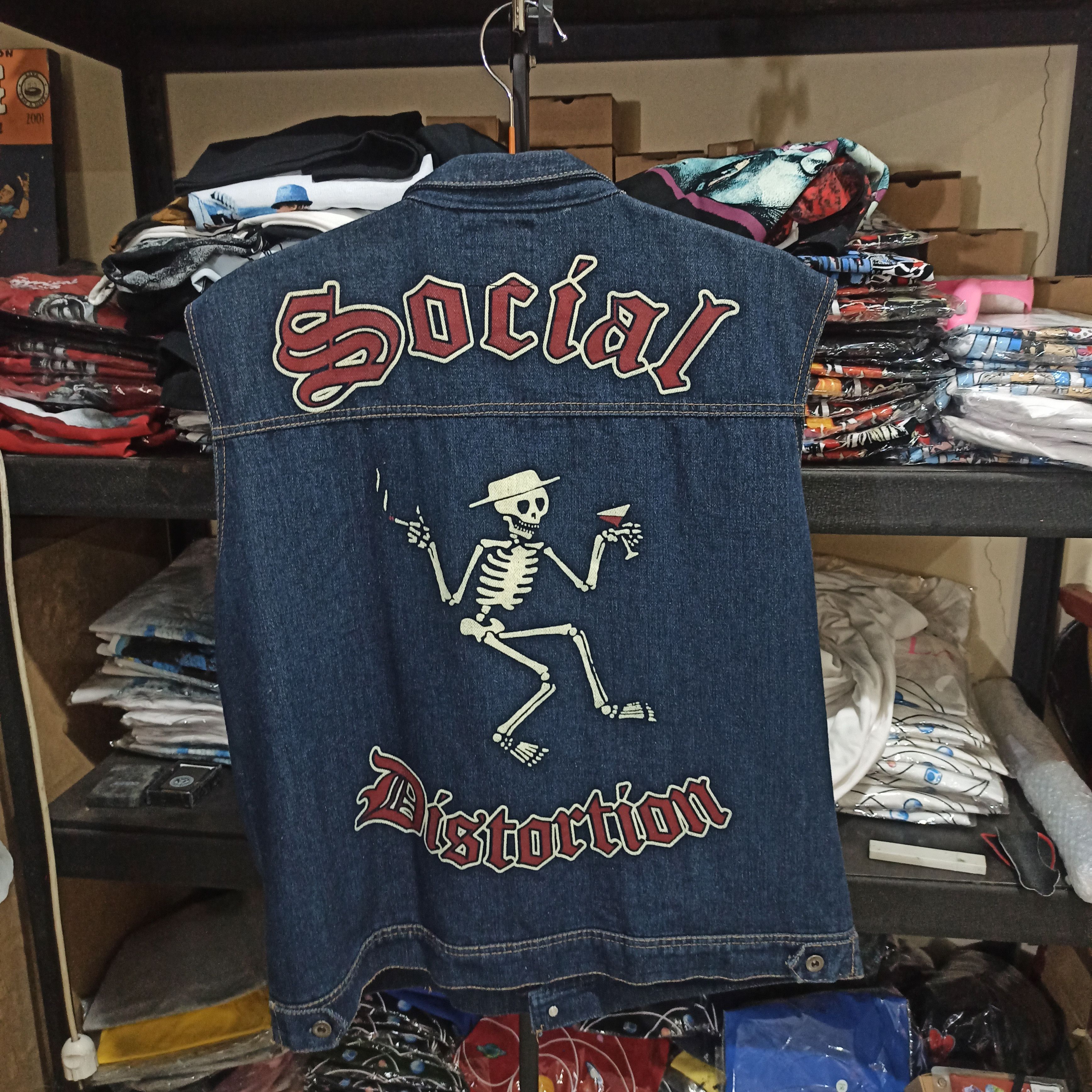 Vintage Vintage Social Distortion Vest Jacket Size US L / EU 52-54 / 3 - 5 Thumbnail