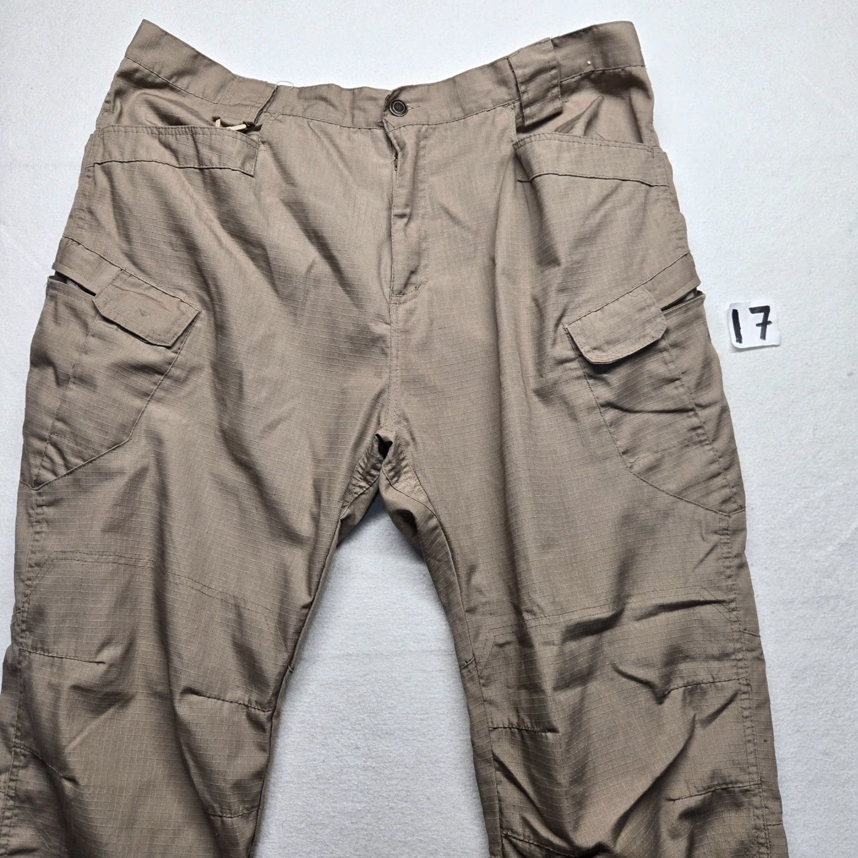 Vintage Solid Brown Cargo Pants Tactical Adult Women's Waist Size 40 Size 27" / US 4 / IT 40 - 2 Thumbnail
