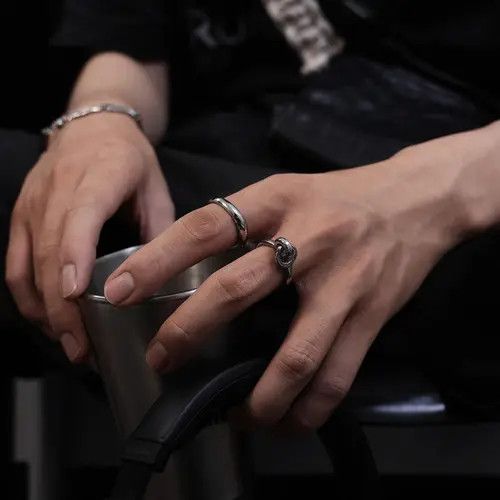 Jewelry Silver Knot Ring Size ONE SIZE - 3 Thumbnail