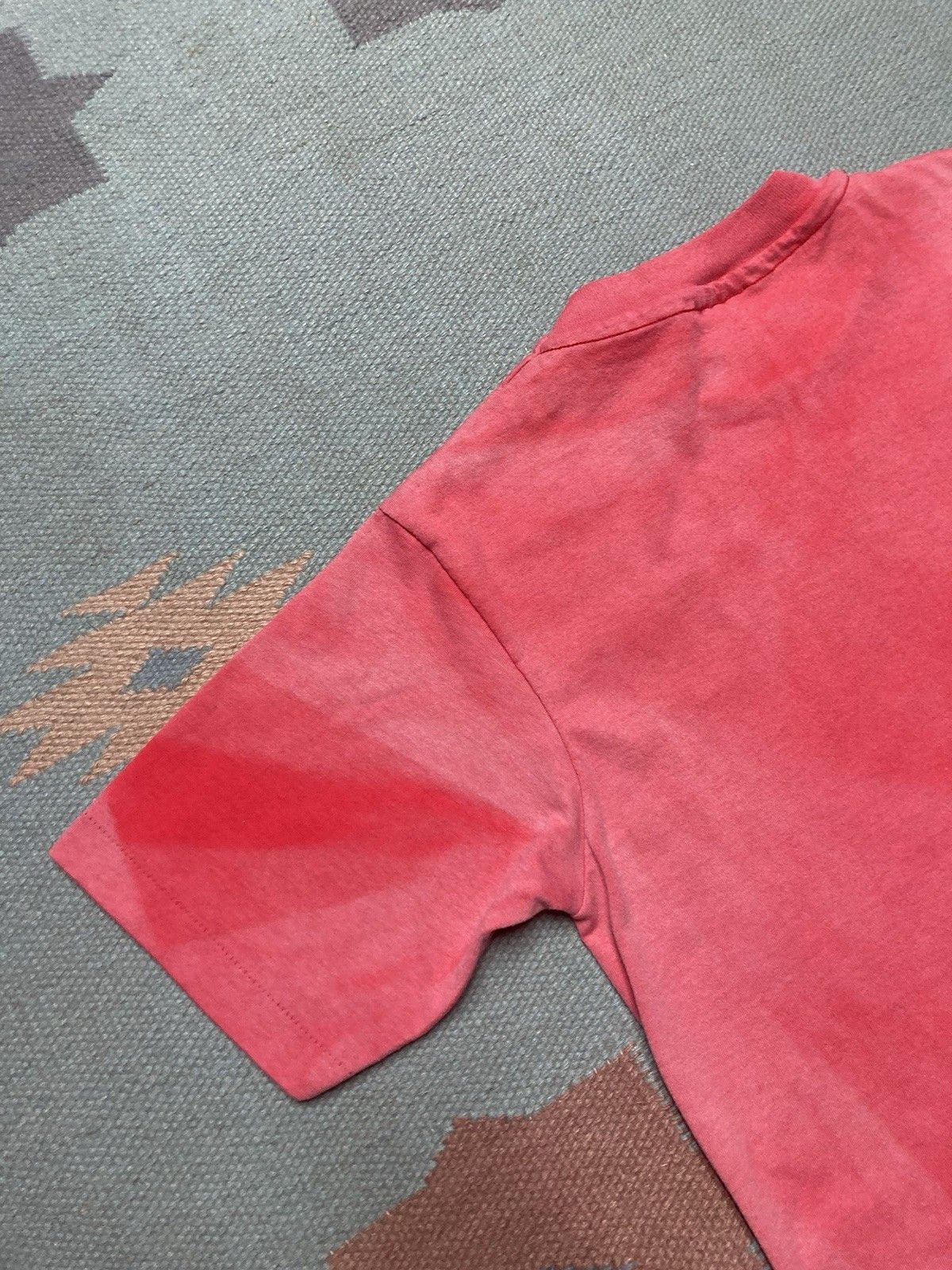 Vintage Vtg 80s blank t shirt sun fade red hanes single stitch small Size US S / EU 44-46 / 1 - 11 Thumbnail
