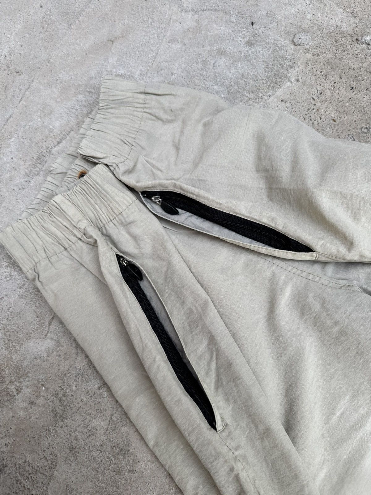 Adidas VINTAGE RARE ADIDAS BAGGY DRILL PANTS Size US 34 / EU 50 - 16 Thumbnail