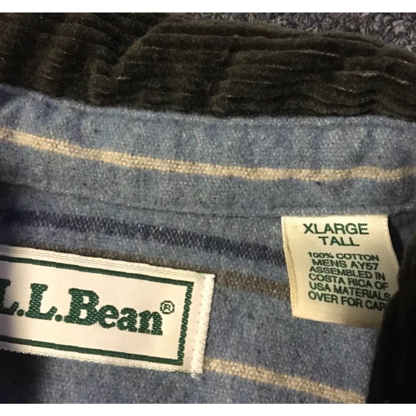 Vintage VINTAGE LL Bean Chore Shirt Jacket XL T Blue Cotton Flannel 90s 80s Aztec Grunge Cowboy cowboy USA Southwestern Rodeo USA Mens Button-Up Shirt Jacket Size US XL / EU 56 / 4 - 4 Thumbnail