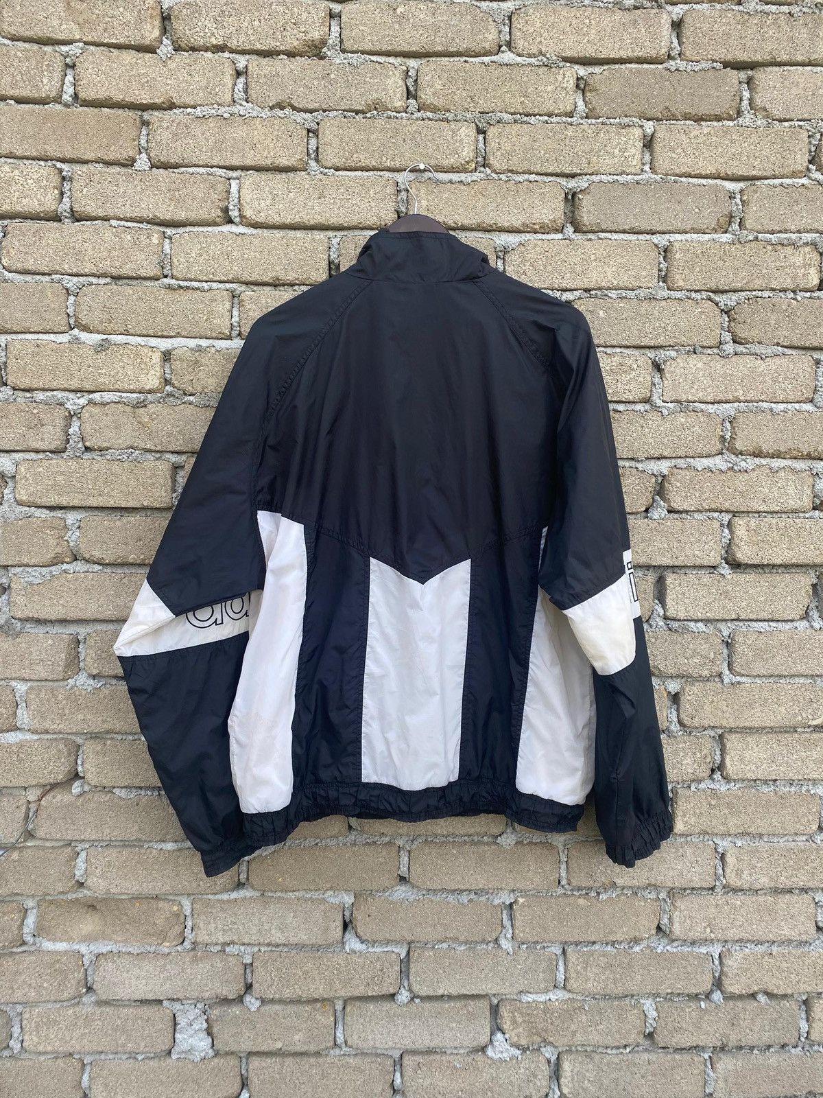 Adidas Vintage 90s Adidas Windbreaker Jacket Size US L / EU 52-54 / 3 - 8 Thumbnail