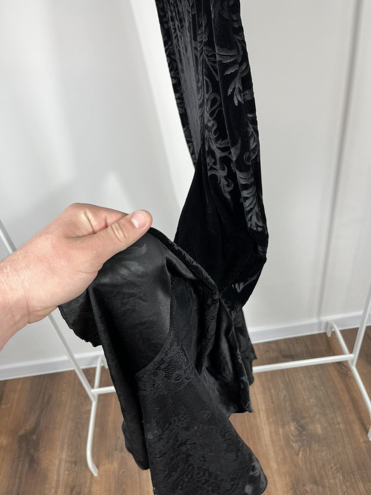 Other Vintage Black Velvet Flared Pants Women L Baroque Bottoms Size 32" / US 10 / IT 46 - 6 Thumbnail