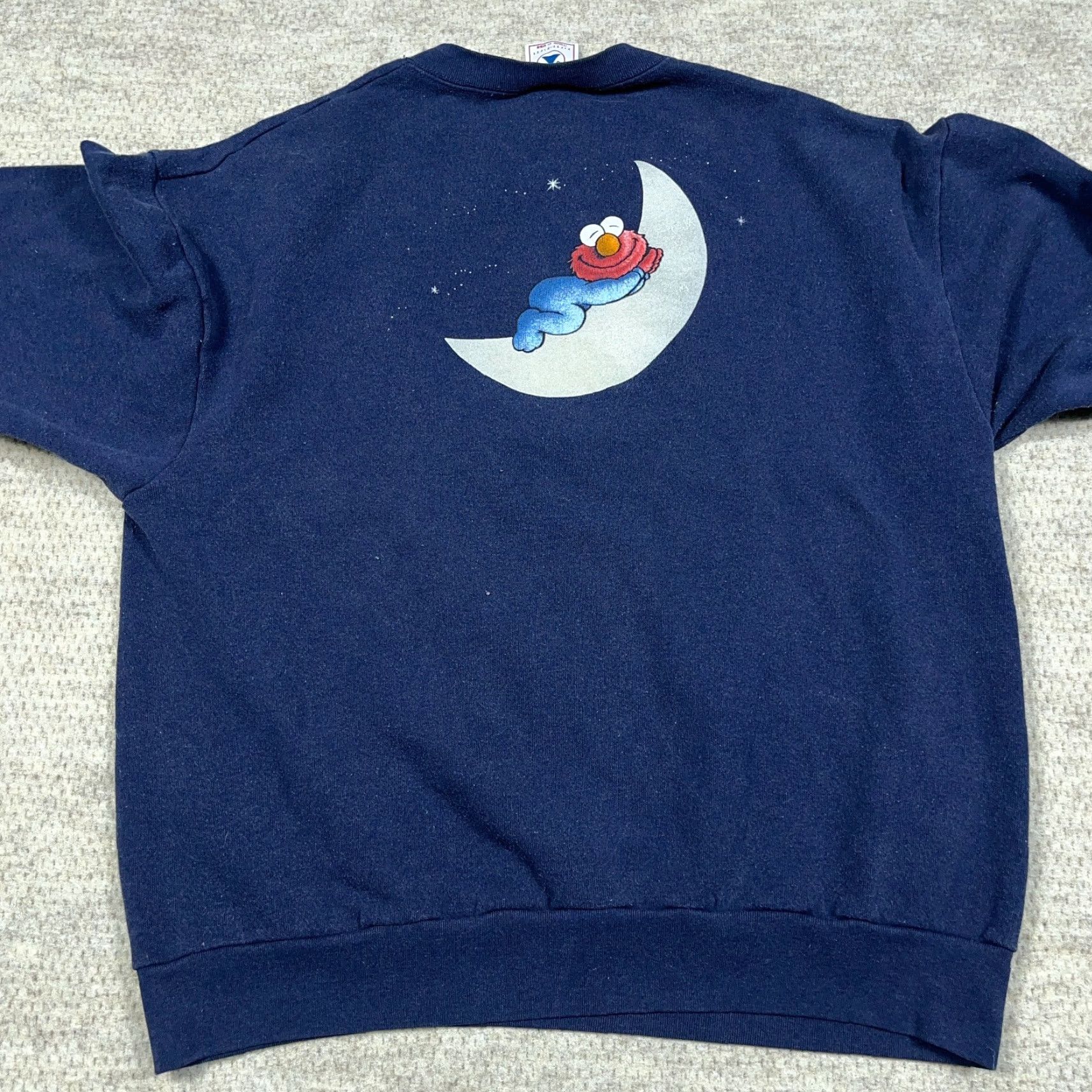 Vintage Vintage Sesame Street Elmo Sweatshirt Adult XL Crewneck 90s Sleeping Moon RARE Size US XL / EU 56 / 4 - 2 Thumbnail