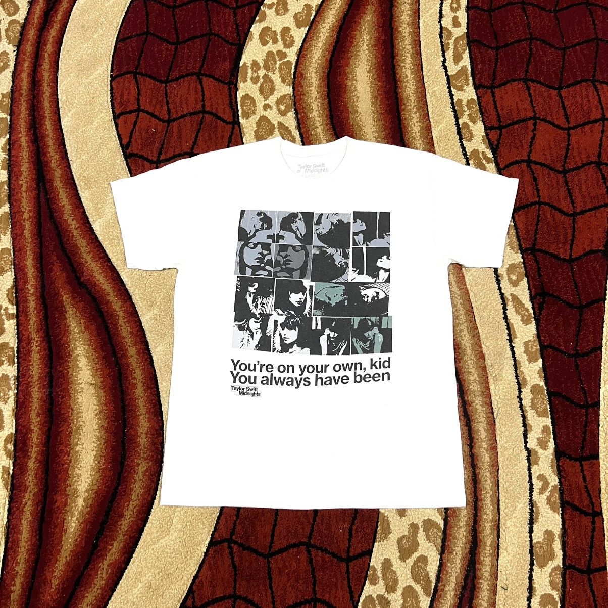 Band Tees Vintage Thrashed Faded Taylor Swift Tour T Shirt Size US L / EU 52-54 / 3 - 2 Thumbnail