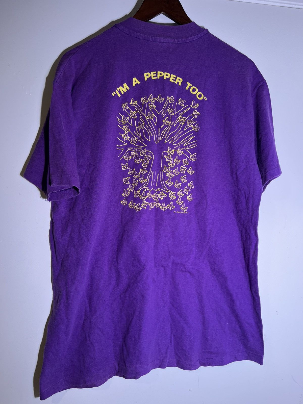 Vintage 90's VTG Vintage Pepper Family Tree Retro Obscure Indie Tee Size US L / EU 52-54 / 3 - 1 Thumbnail