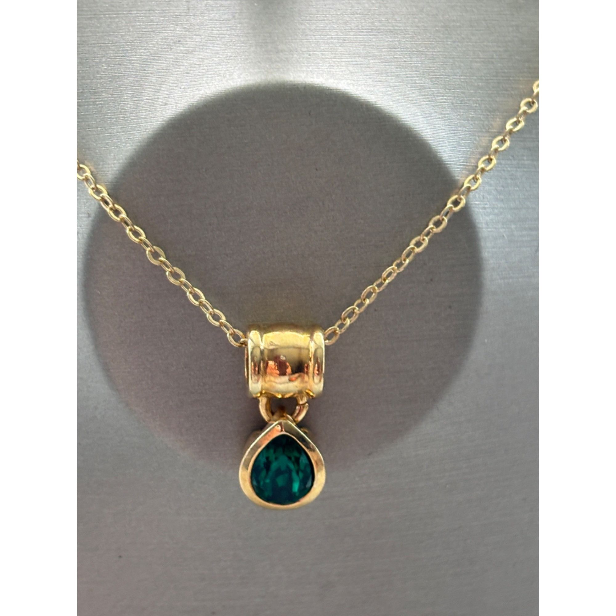 Other Gold Pendant Necklace W/ Green Teardrop Gemstone On Adjustab Size ONE SIZE - 2 Thumbnail