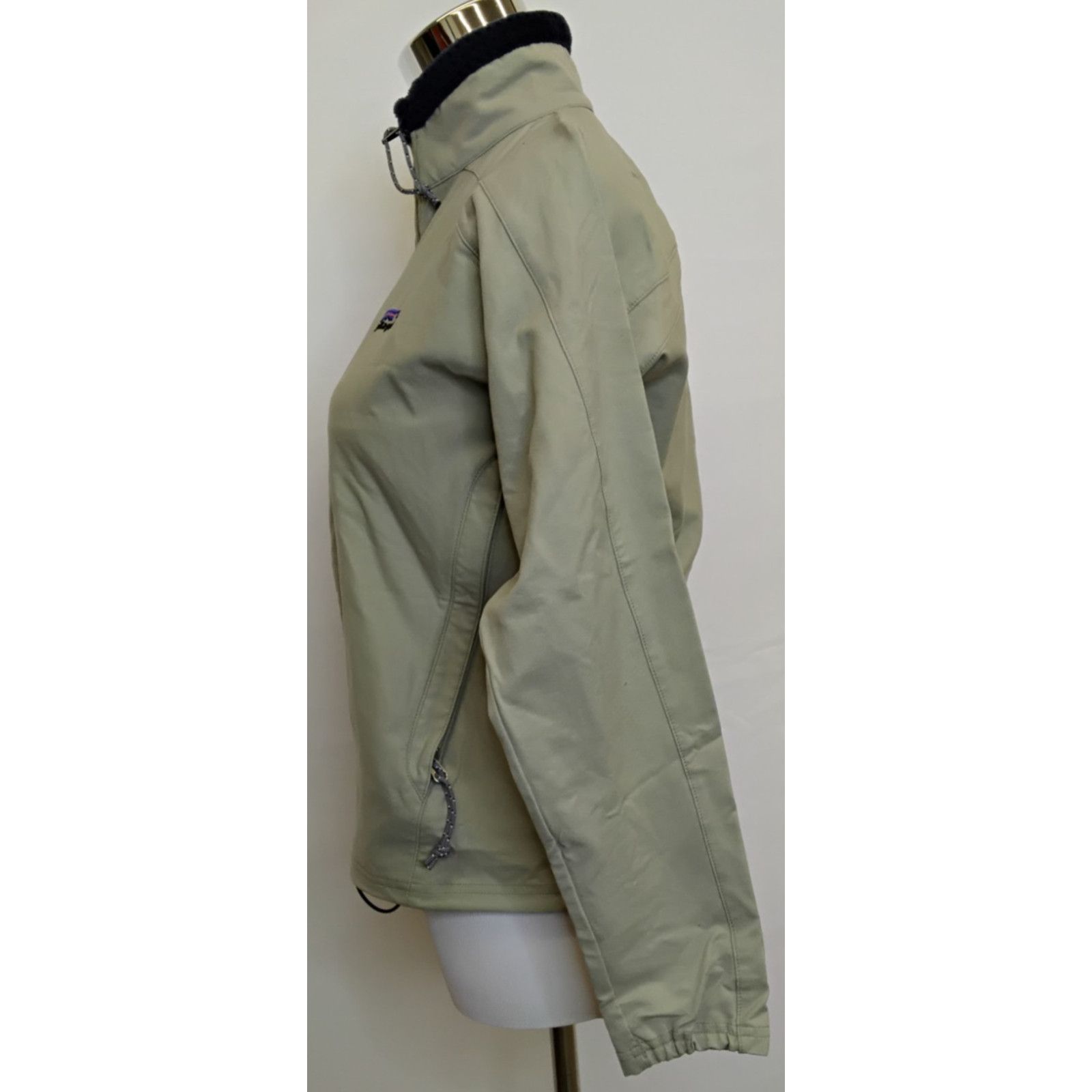 Patagonia Patagonia R1 Jacket Women's XS Tan Full Zip No Hood Vintage Size XS / US 0-2 / IT 36-38 - 4 Thumbnail