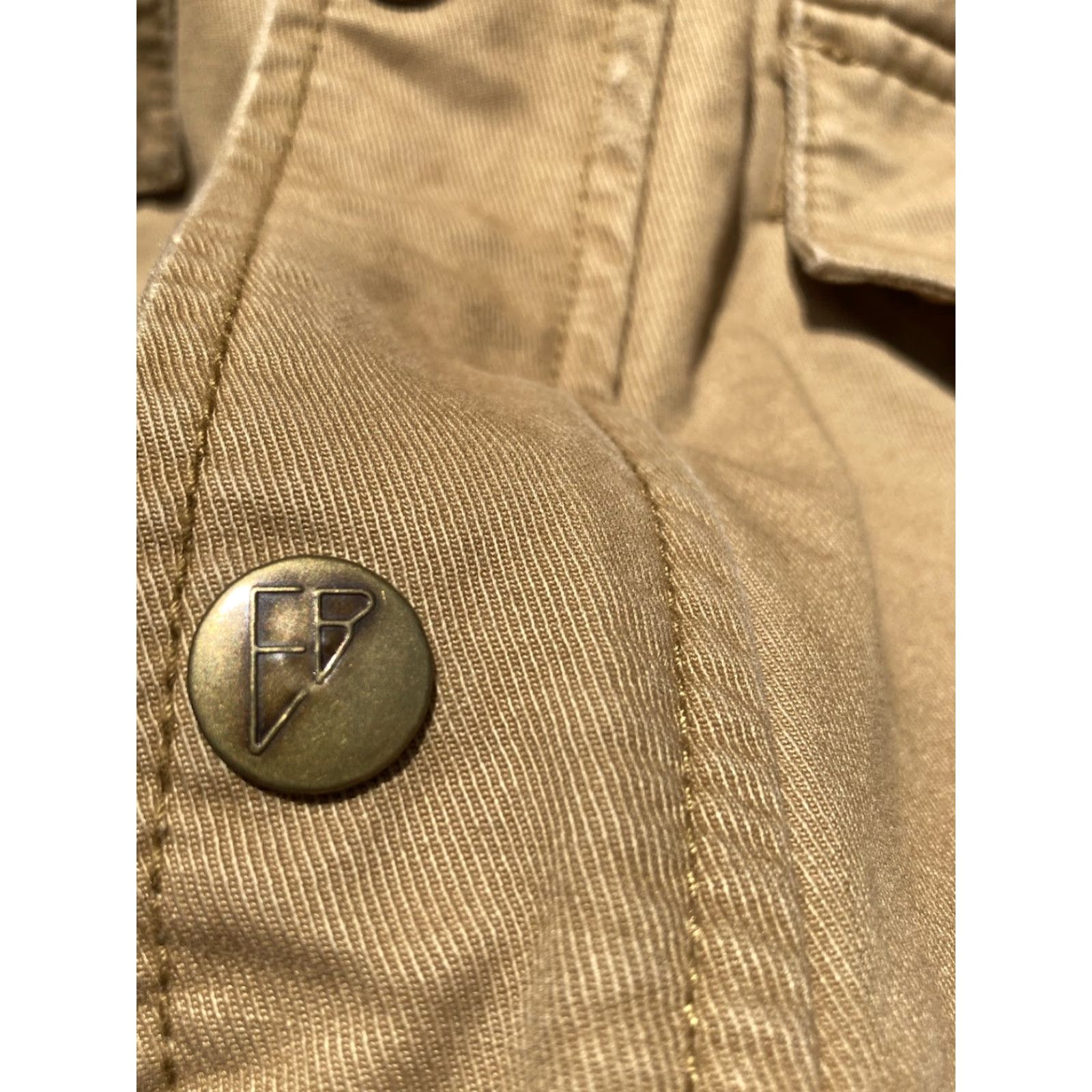 Eddie Bauer VINTAGE Eddie Bauer Field Jacket Men’s L Beige Khaki Canvas Epaulettes Pockets 4 Buttons 1990s Jacket Size US L / EU 52-54 / 3 - 4 Thumbnail