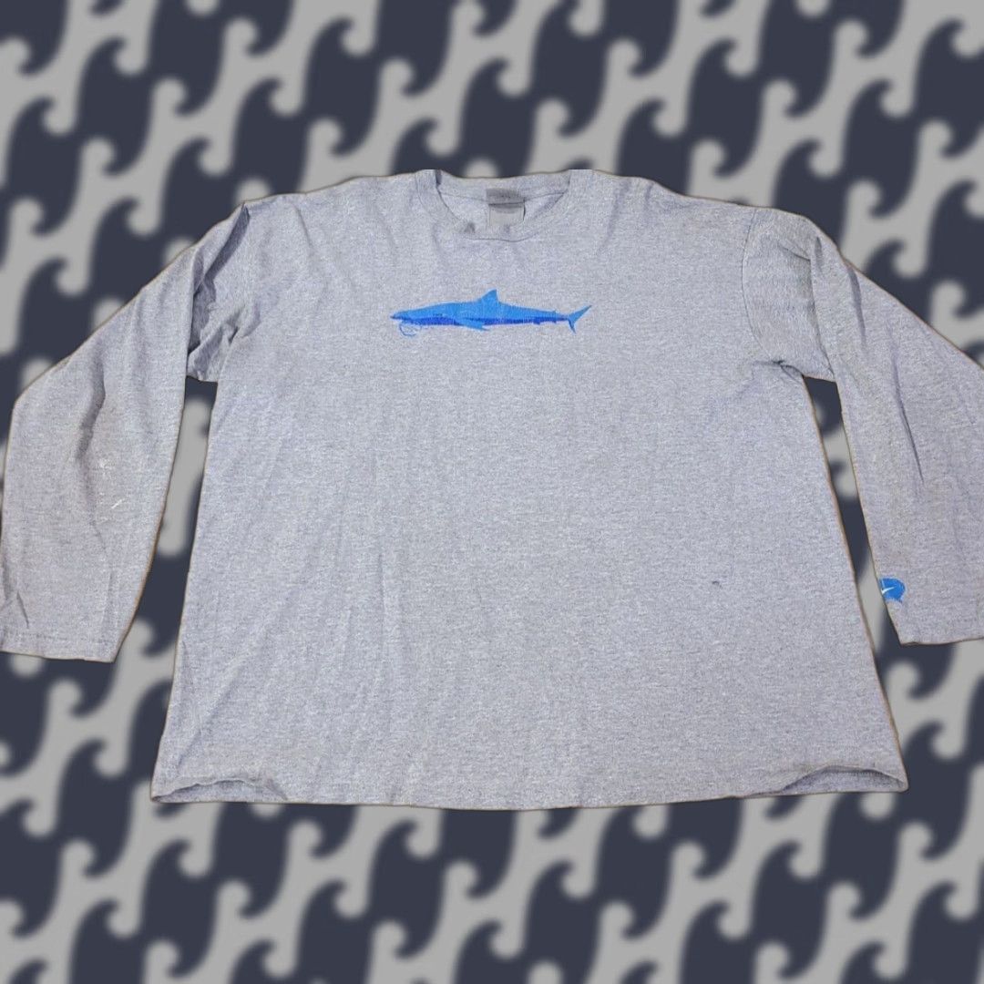 Nike VINTAGE Nike Shirt Mens XL Gray Shark Long Sleeve Crew Neck Nike Tee Size US XL / EU 56 / 4 - 1 Thumbnail