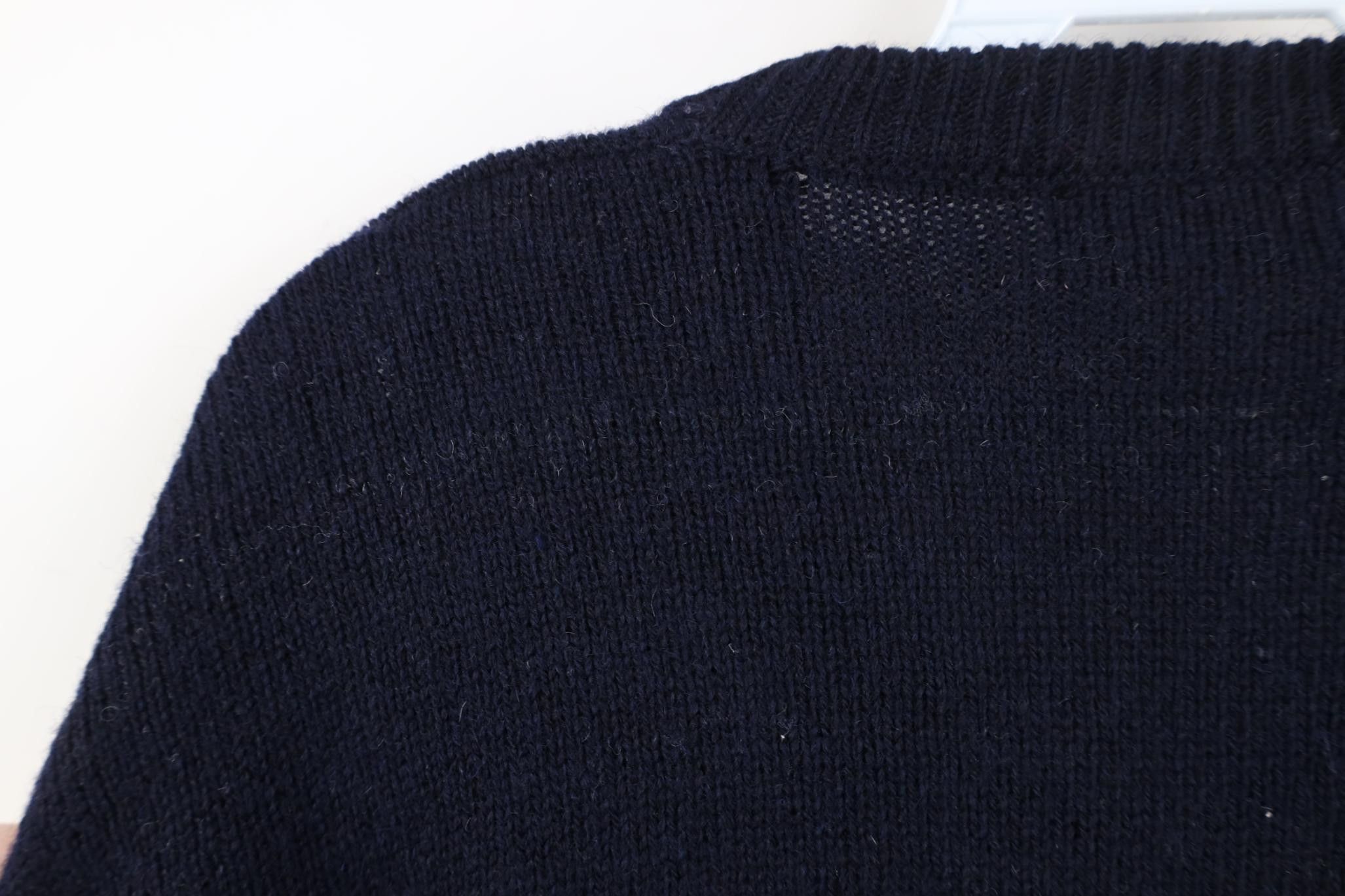 Vintage Vintage 90s Streetwear Snowflake Fair Isle V-Neck Sweater Size US M / EU 48-50 / 2 - 10 Thumbnail