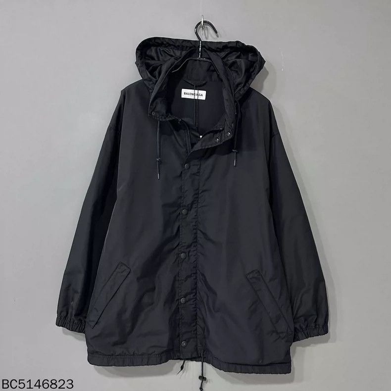 Balenciaga Balenciaga size 36 Back logo assault jacket Size US S / EU 44-46 / 1 - 3 Thumbnail