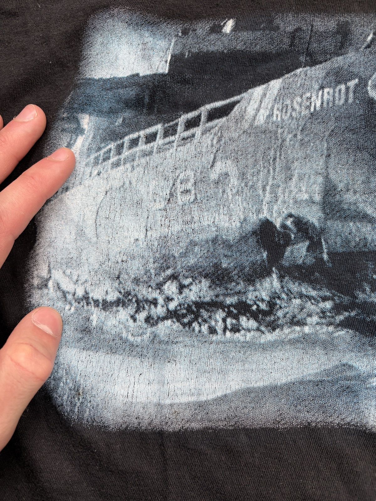 Vintage 2000s Rammstein “Rosenrot” Album Promo Bootleg T-Shirt Size US L / EU 52-54 / 3 - 5 Thumbnail