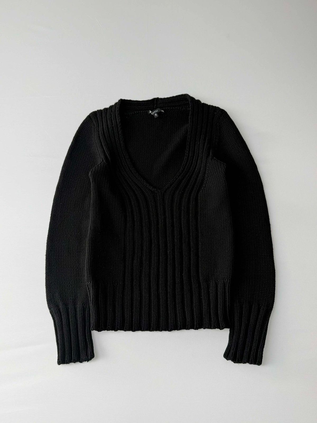Gucci F/W 1997 Gucci by Tom Ford Wool V-Neck Ribbed Sweater Size US S / EU 44-46 / 1 - 1 Thumbnail