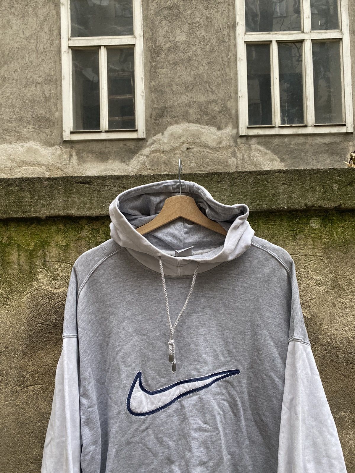 Nike × Vintage Vintage Nike Big Embroidered Swoosh Logo Hoodie Size US L / EU 52-54 / 3 - 2 Thumbnail