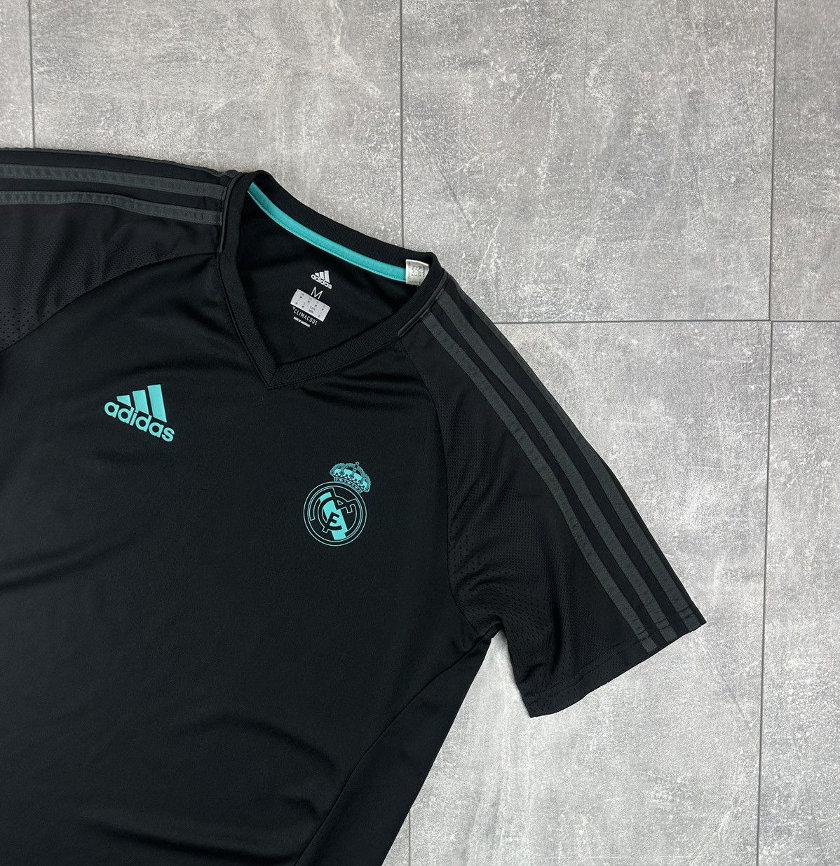 Adidas Adidas Real Madrid 2017/18 Training Soccer Jersey Size US M / EU 48-50 / 2 - 2 Thumbnail