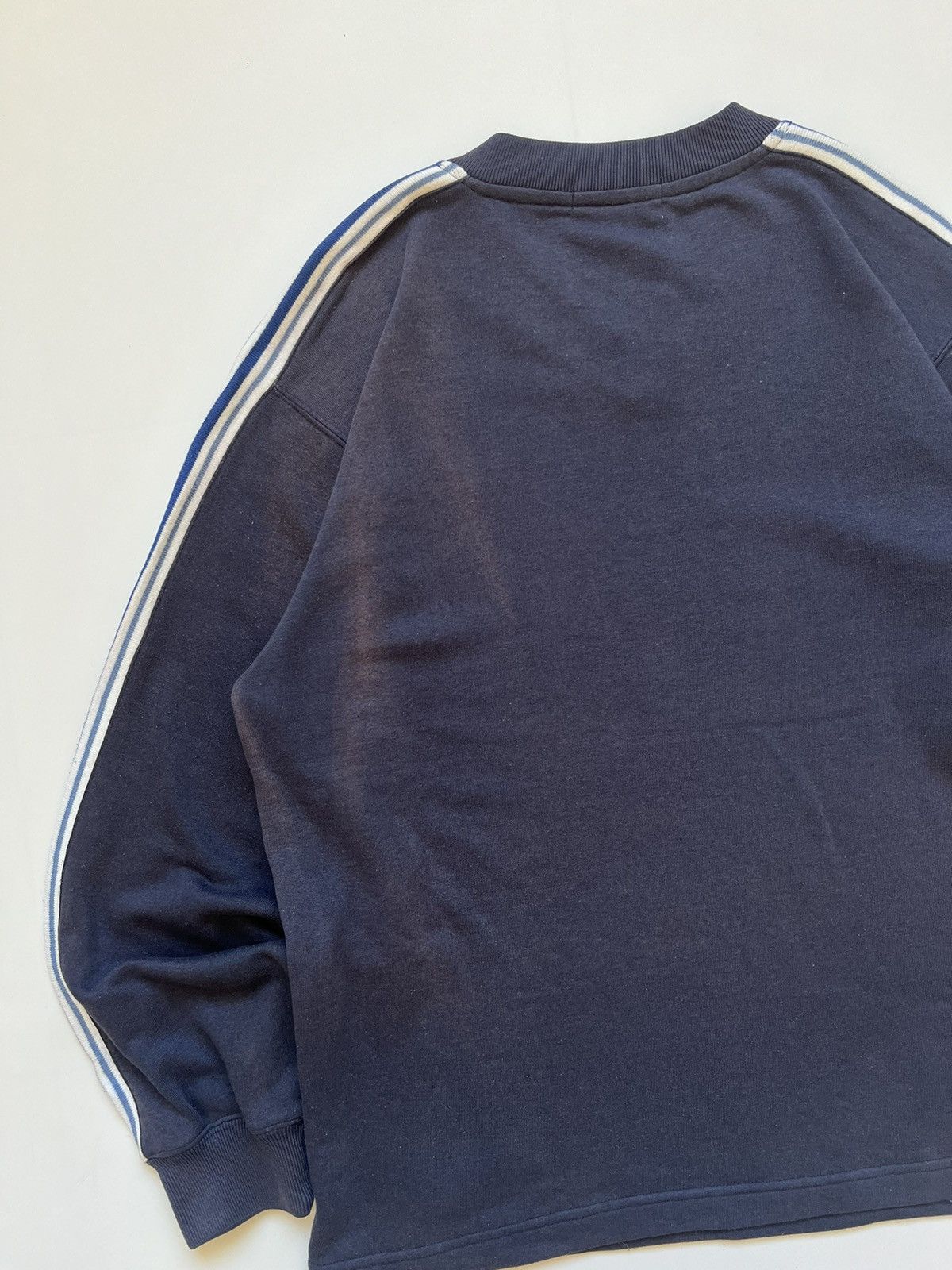 Girl Skateboards Vintage 90's Sun Faded Bitch Skateboard Crewneck Size US L / EU 52-54 / 3 - 7 Thumbnail