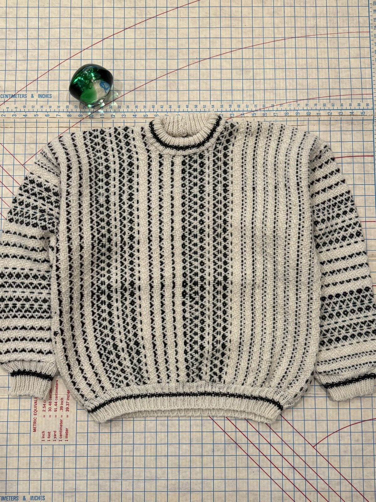 Vintage Vintage Unbranded Hand Knit Sweater Vertical Striped Pattern Size US L / EU 52-54 / 3 - 2 Thumbnail