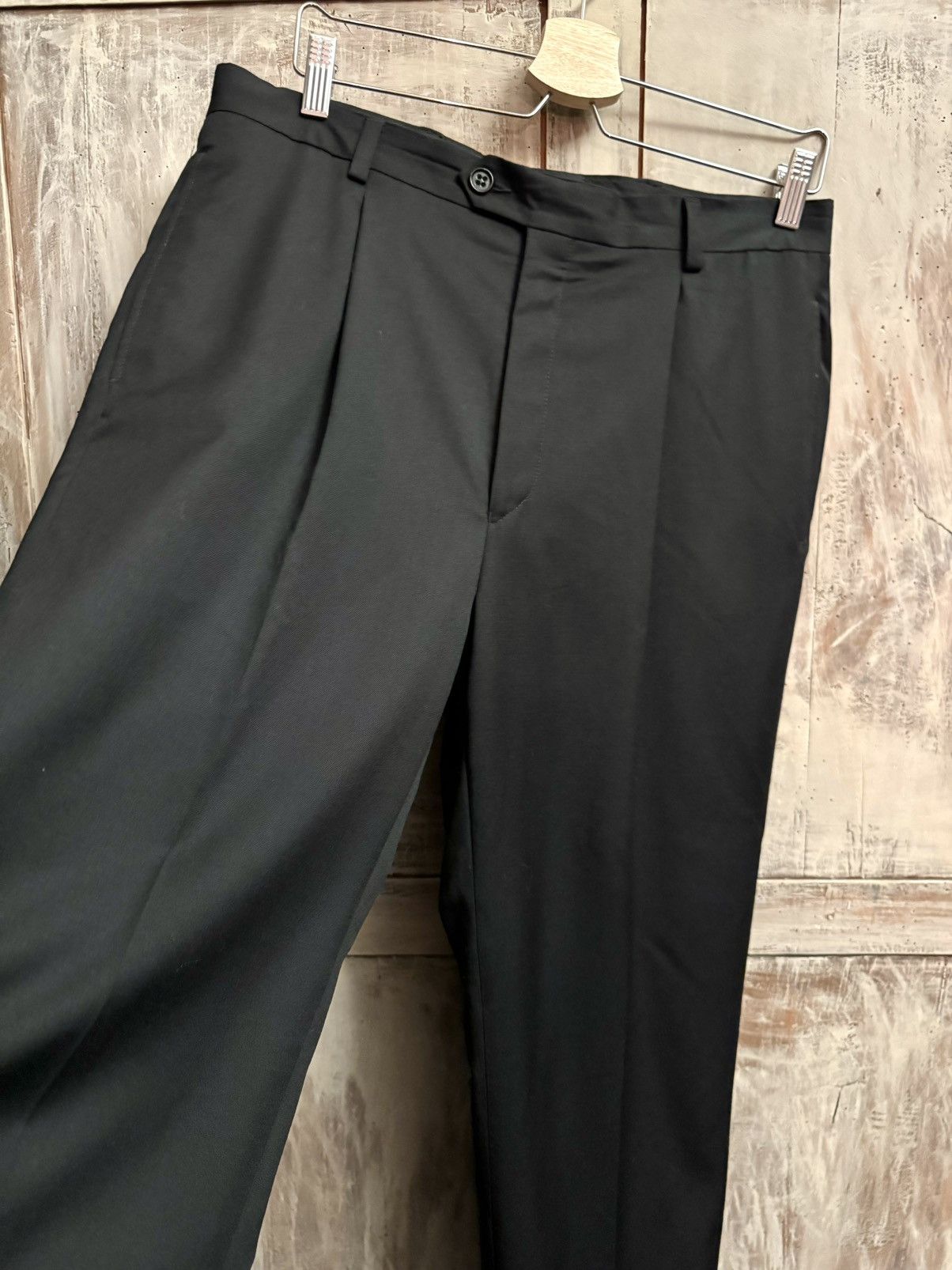 Yves Saint Laurent yves saint laurent black wool pleated pants vintage 42 men Size US 32 / EU 48 - 9 Thumbnail