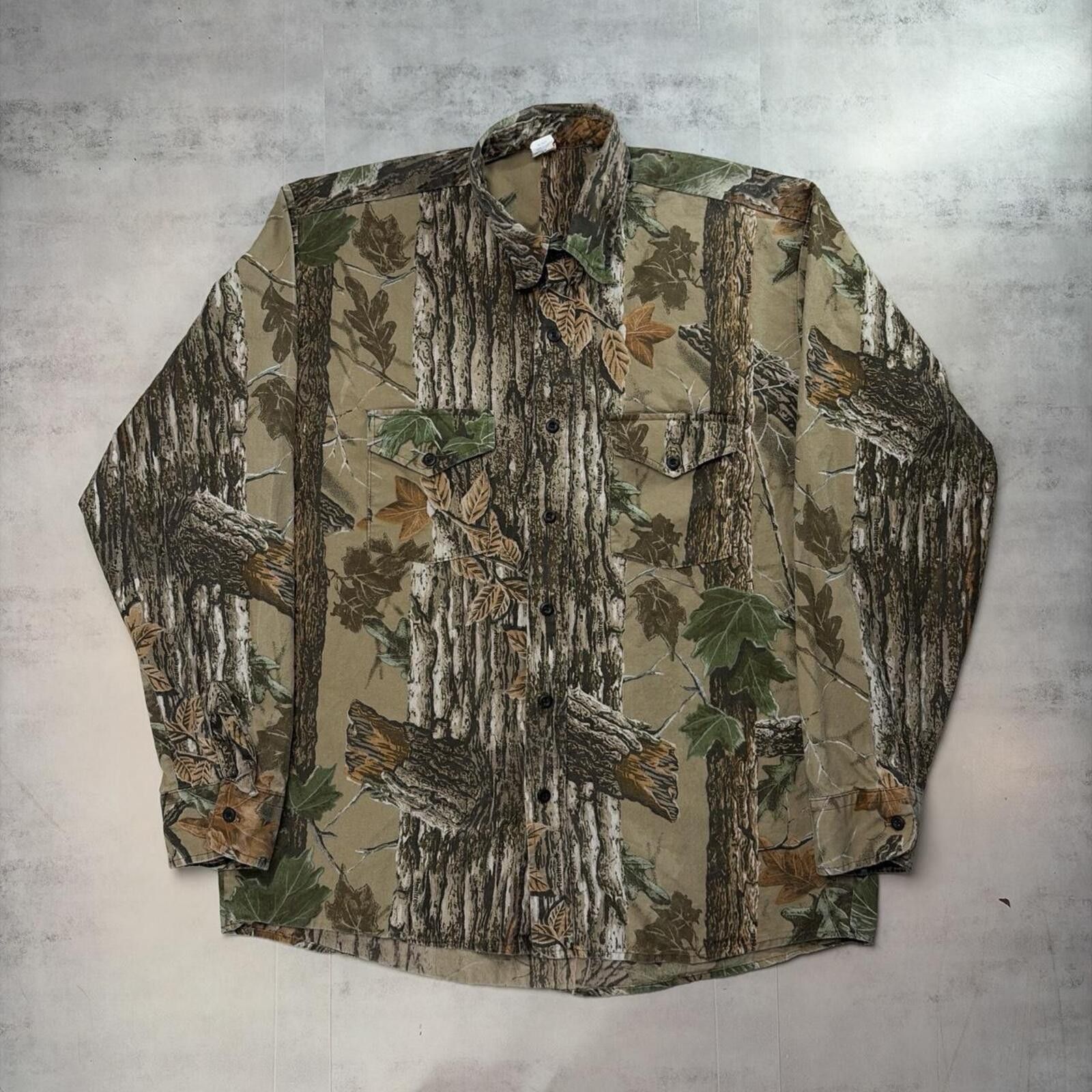 Realtree Vintage Realtree Grunge Hunting Long Sleeve Button Up Shirt Size US L / EU 52-54 / 3 - 1 Thumbnail