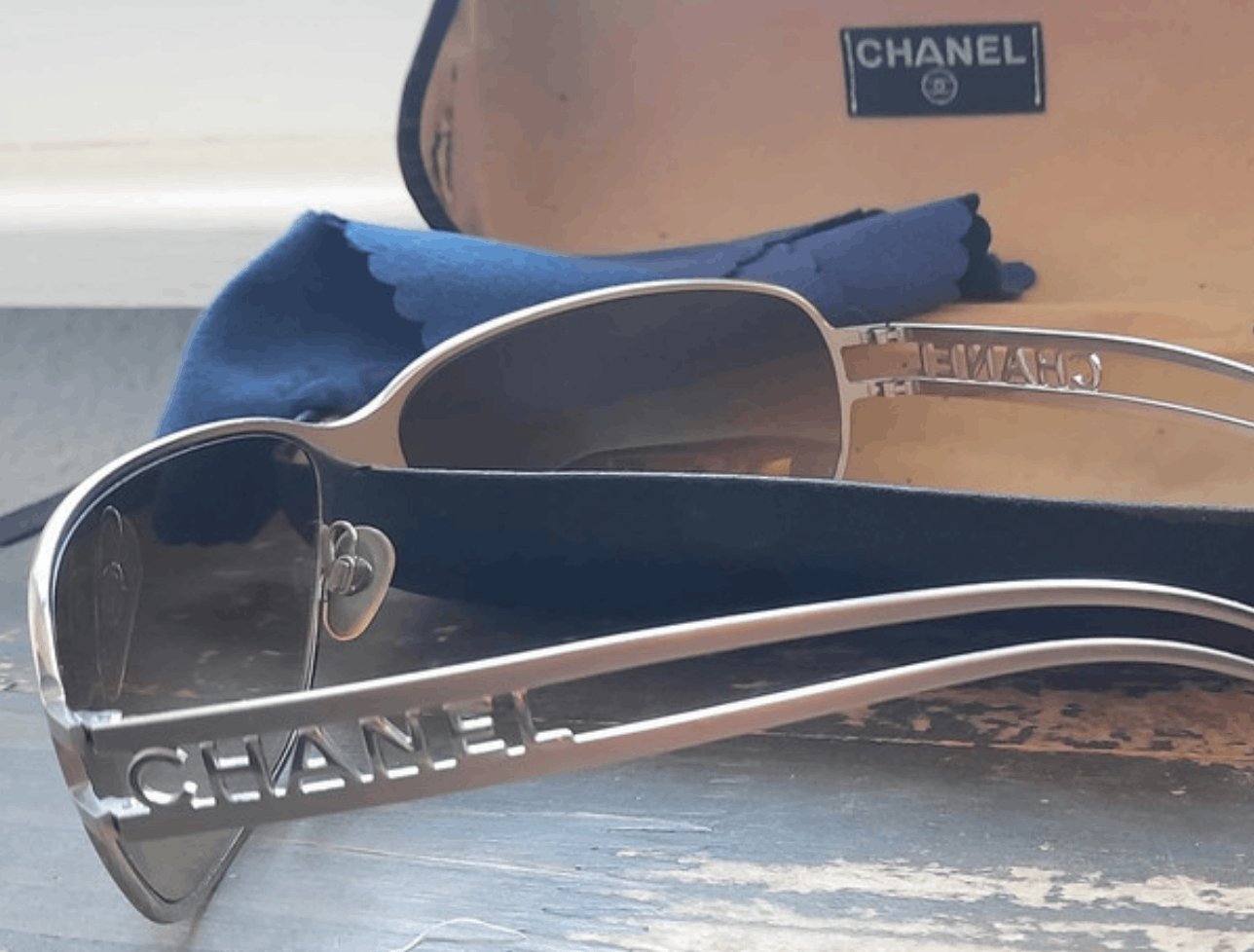 Chanel × Vintage CHANEL Sunglasses Rhinestone Logo Metal Frame Vintage 4149 Size ONE SIZE - 4 Thumbnail