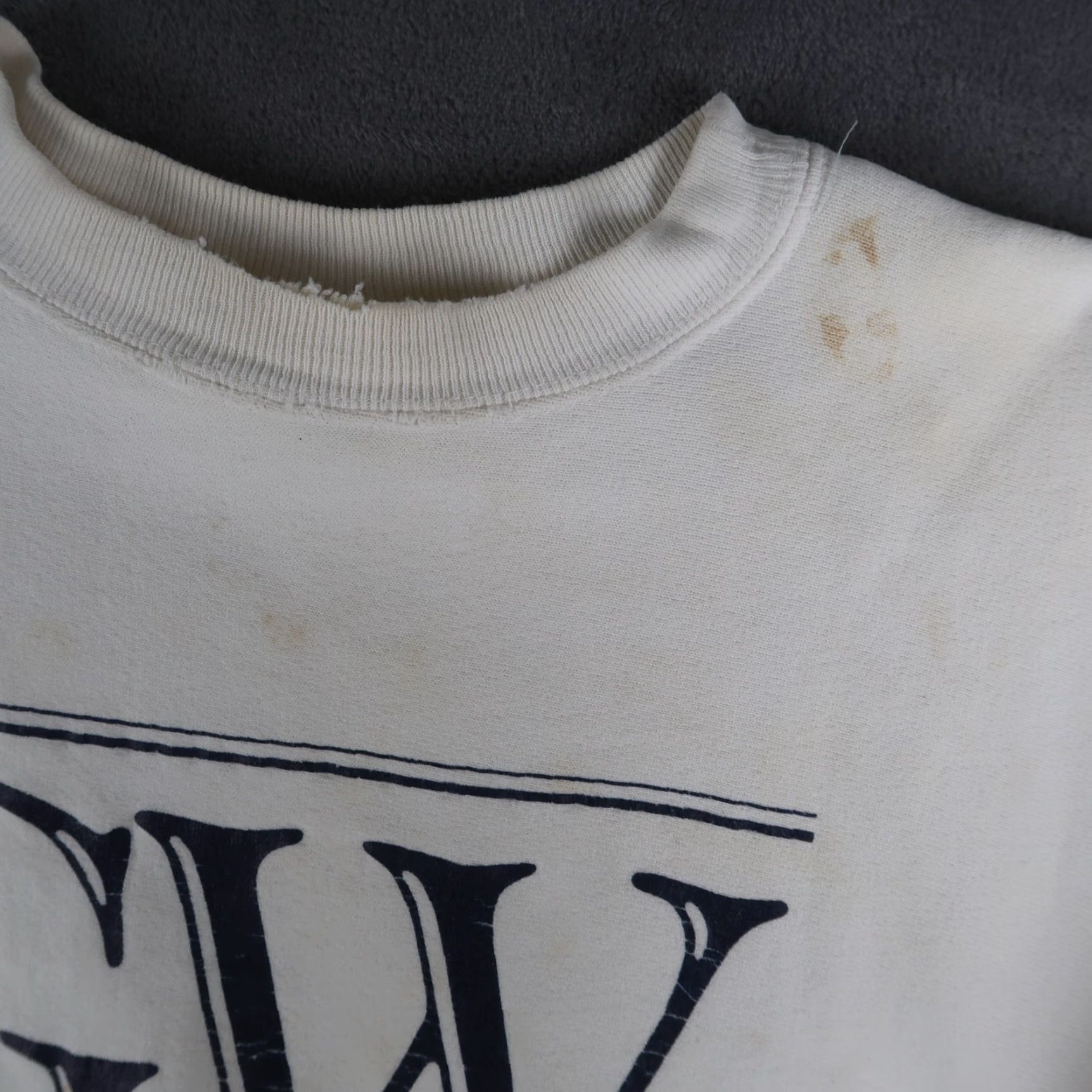 Champion VINTAGE Champion Sweatshirt Crewneck XL White 90s Reverse Weave USA Embroidered Logo Mens Size US XL / EU 56 / 4 - 6 Thumbnail