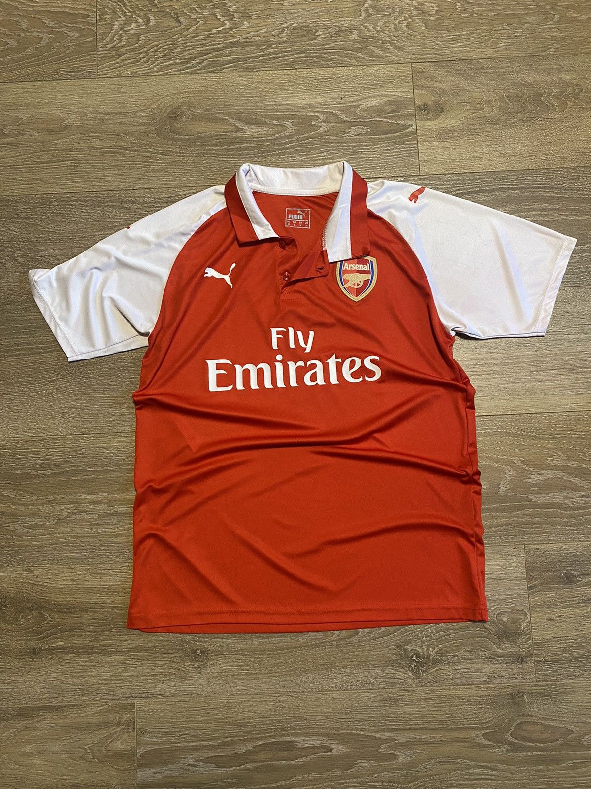 Puma × Vintage Puma Arsenal Fly Emirates 2017-2018 Alexis Sanchez Size M Size US M / EU 48-50 / 2 - 7 Thumbnail