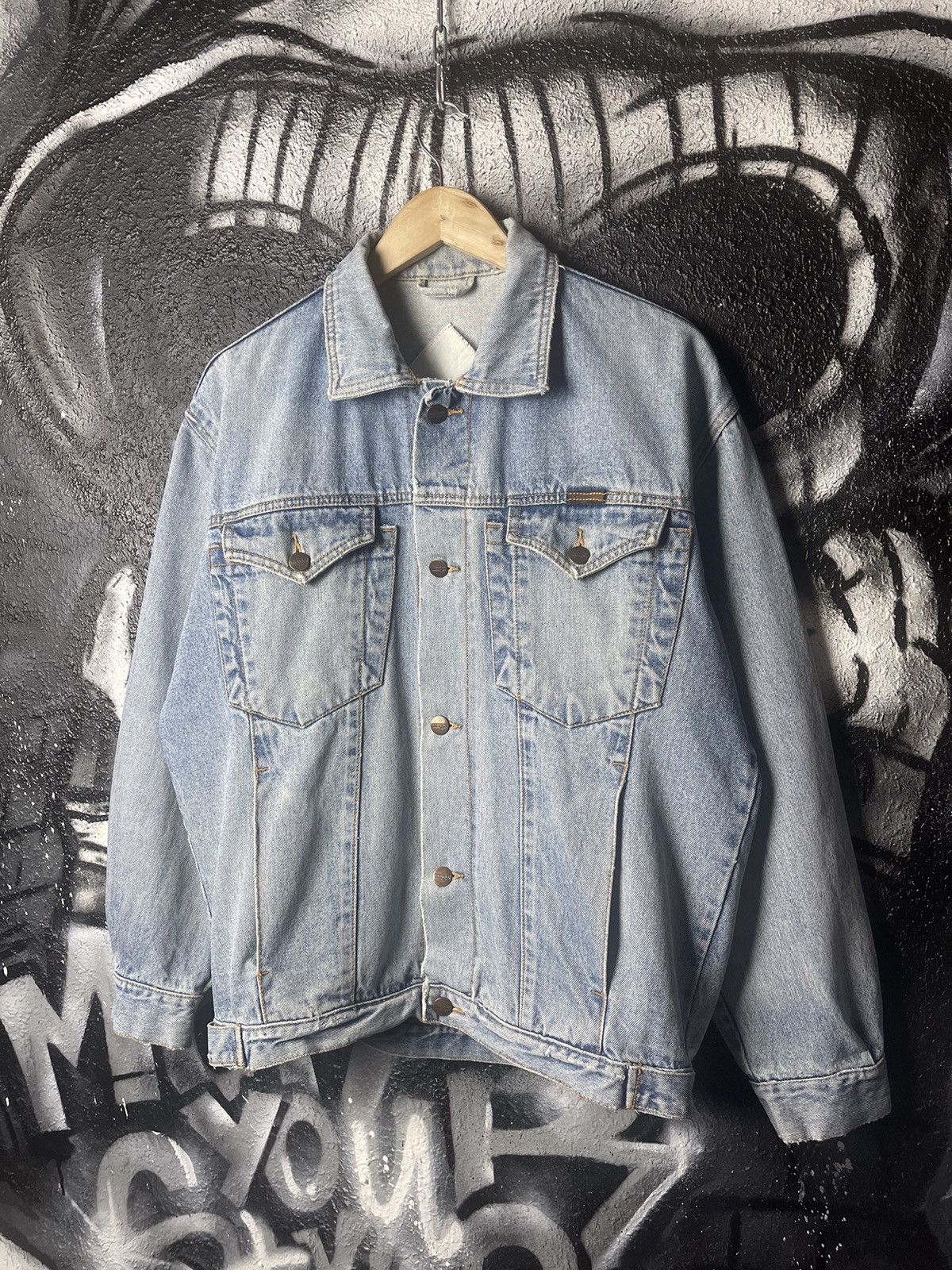 Wrangler Wrangler Vintage 80s Blue Distressed Denim Trucker Jeans Jacket Men’s Size Large Size US L / EU 52-54 / 3 - 1 Thumbnail