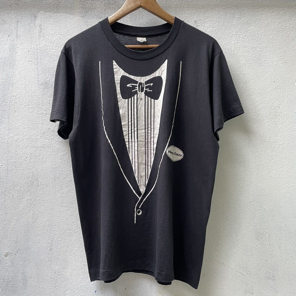 Vintage Vintage 80s Haagen Dazs Tuxedo Promo T-Shirt Single Stitch Size US M / EU 48-50 / 2 - 2 Thumbnail