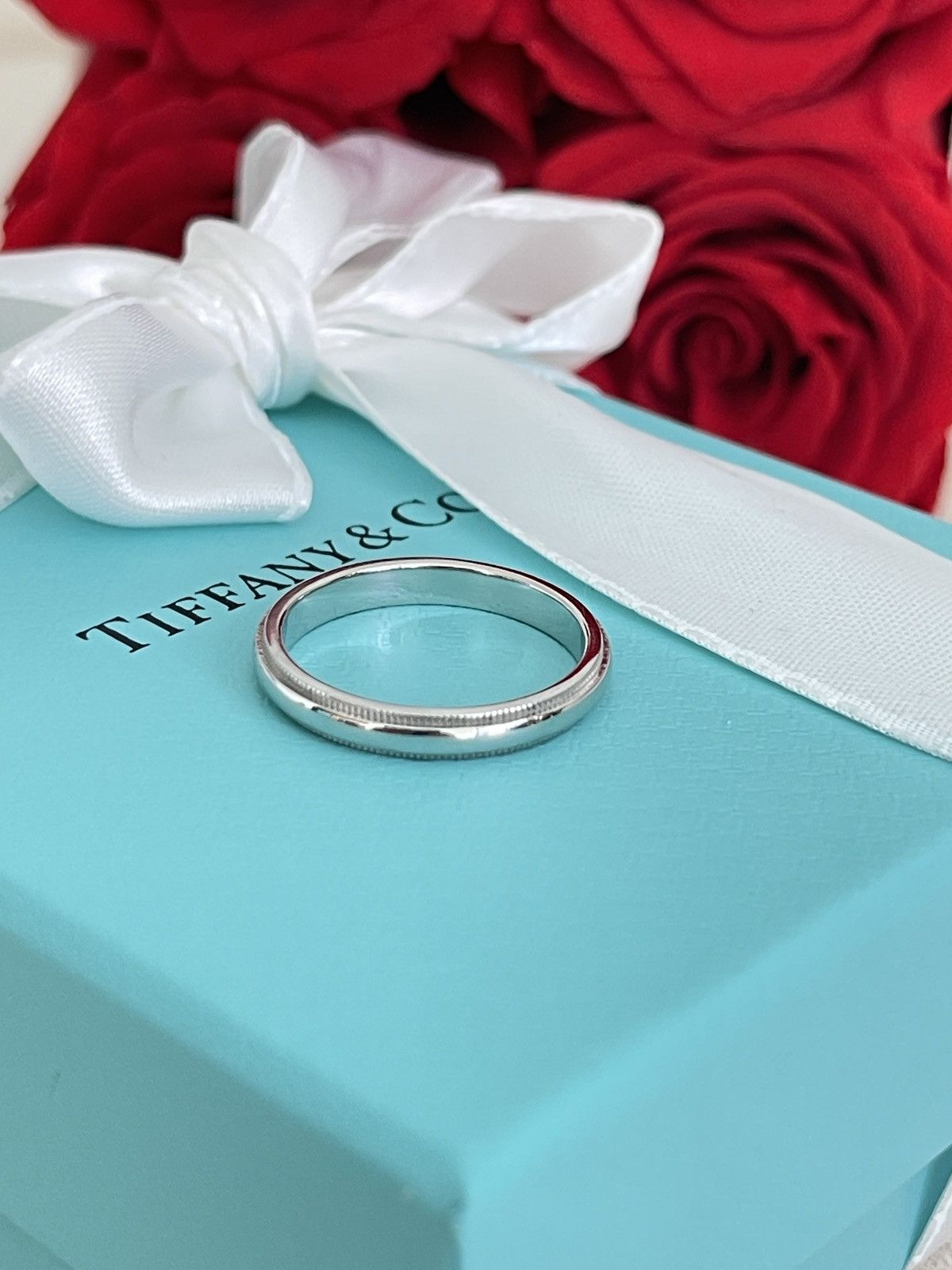 Tiffany & Co. Tiffany Milgrain Ring Platinum, 3 mm Wide 7.75 $1,600 Size ONE SIZE - 8 Thumbnail