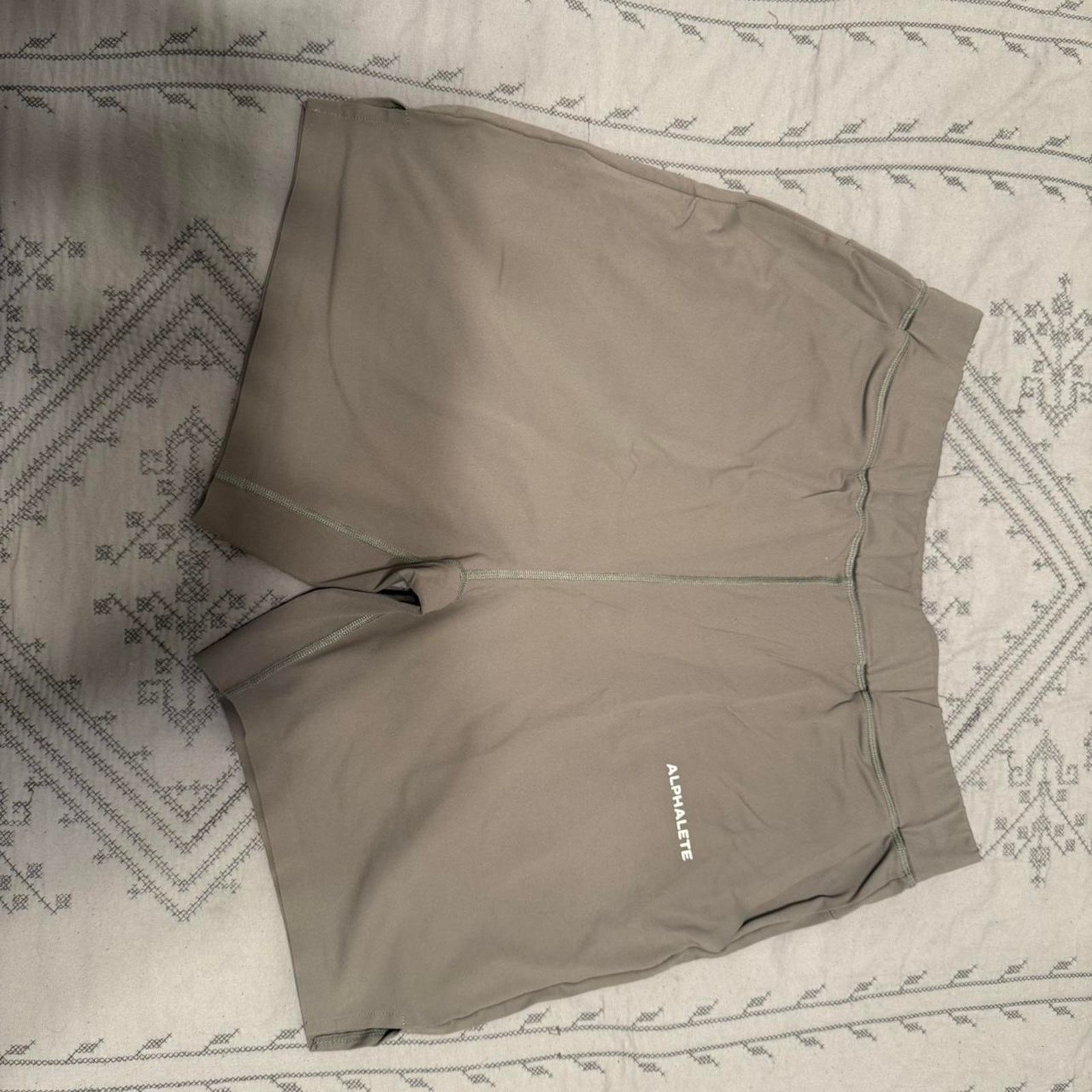 Other Alphalete shorts gray size xl Size US 35 - 1 Thumbnail