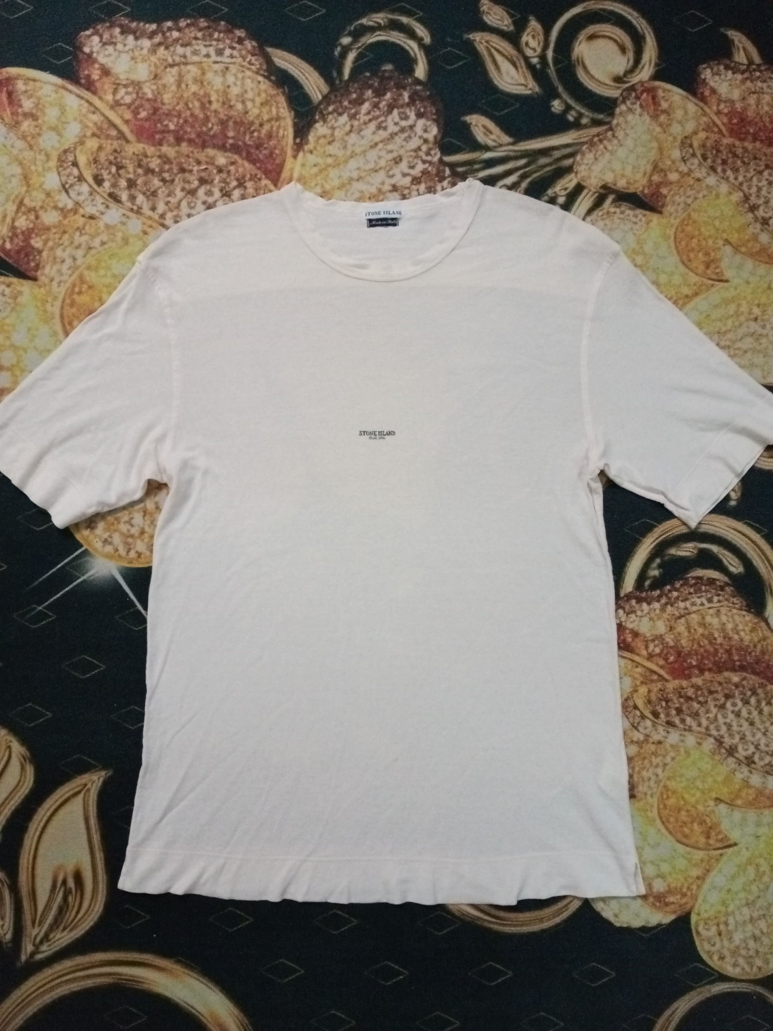 Stone Island Vintage Stone Island Center Logo Tshirt Size US M / EU 48-50 / 2 - 3 Thumbnail
