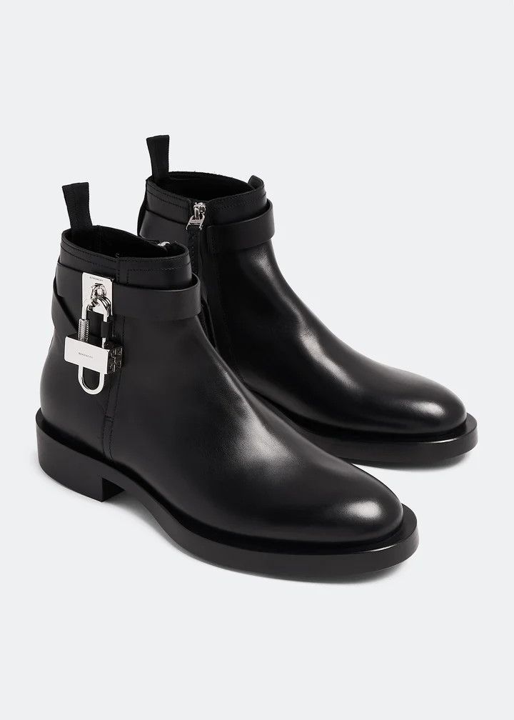 Givenchy o1lv12m1025 Lock Ankle Boots in Black Size US 12 / EU 45 - 3 Thumbnail