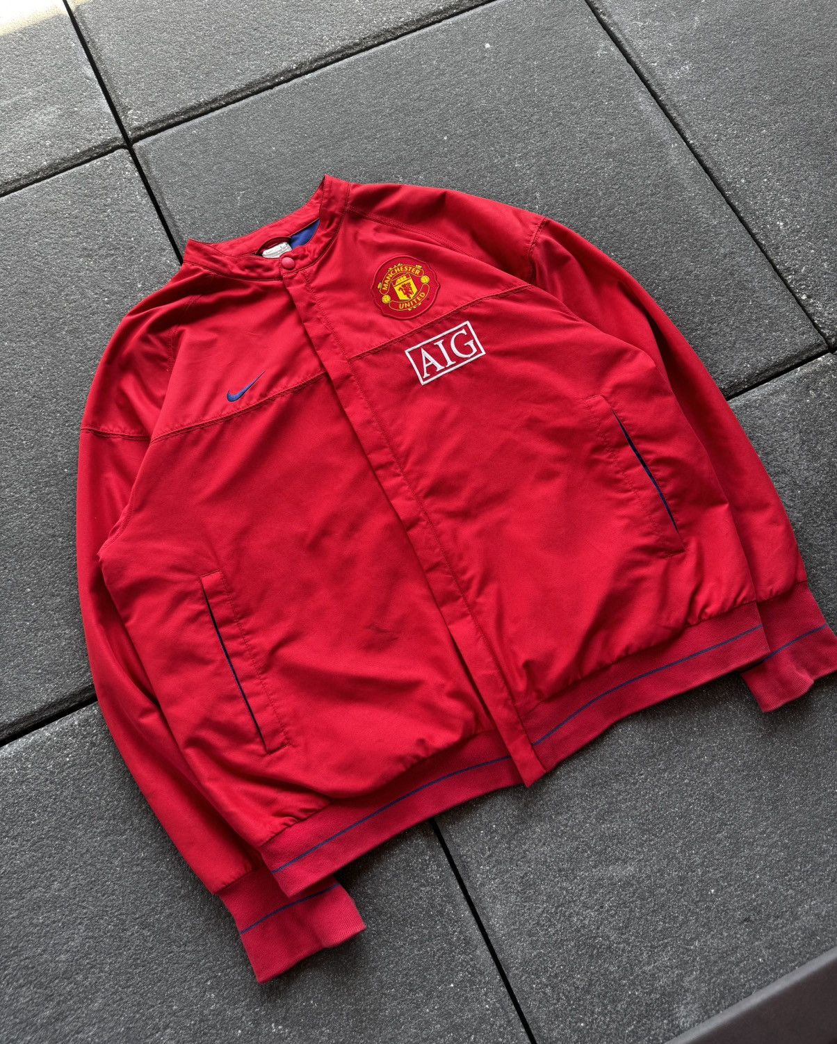 Nike CRAZY Y2K NIKE MANCHESTER UNITED JACKET Size US L / EU 52-54 / 3 - 1 Thumbnail