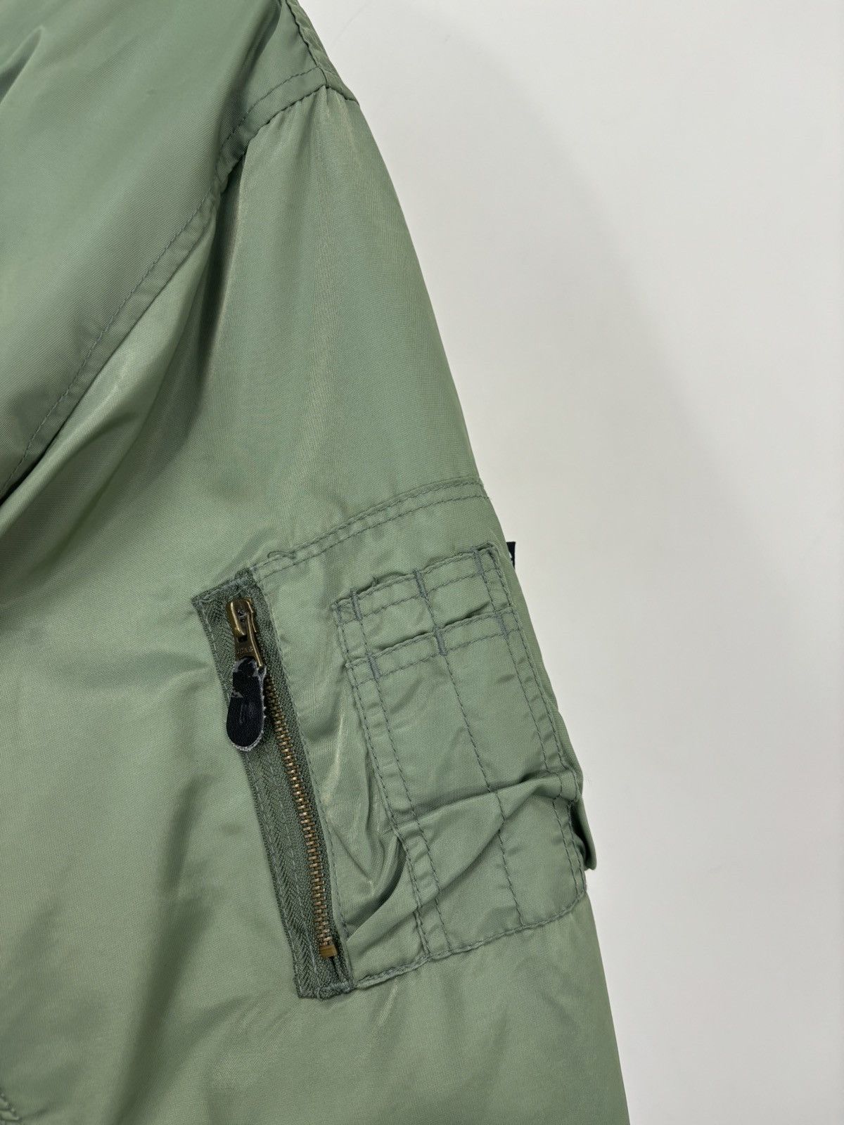 Vintage Vintage MA-1 Olive Green Reversible Flight Bomber Jacket Size US M / EU 48-50 / 2 - 12 Thumbnail