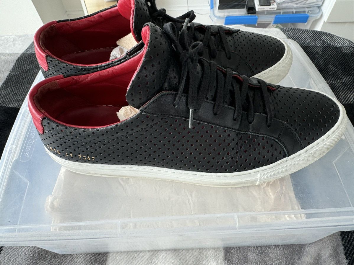Common Projects Common Projects Black Leather perforated Low top sz 41 Size US 9 / EU 42 - 1 Thumbnail