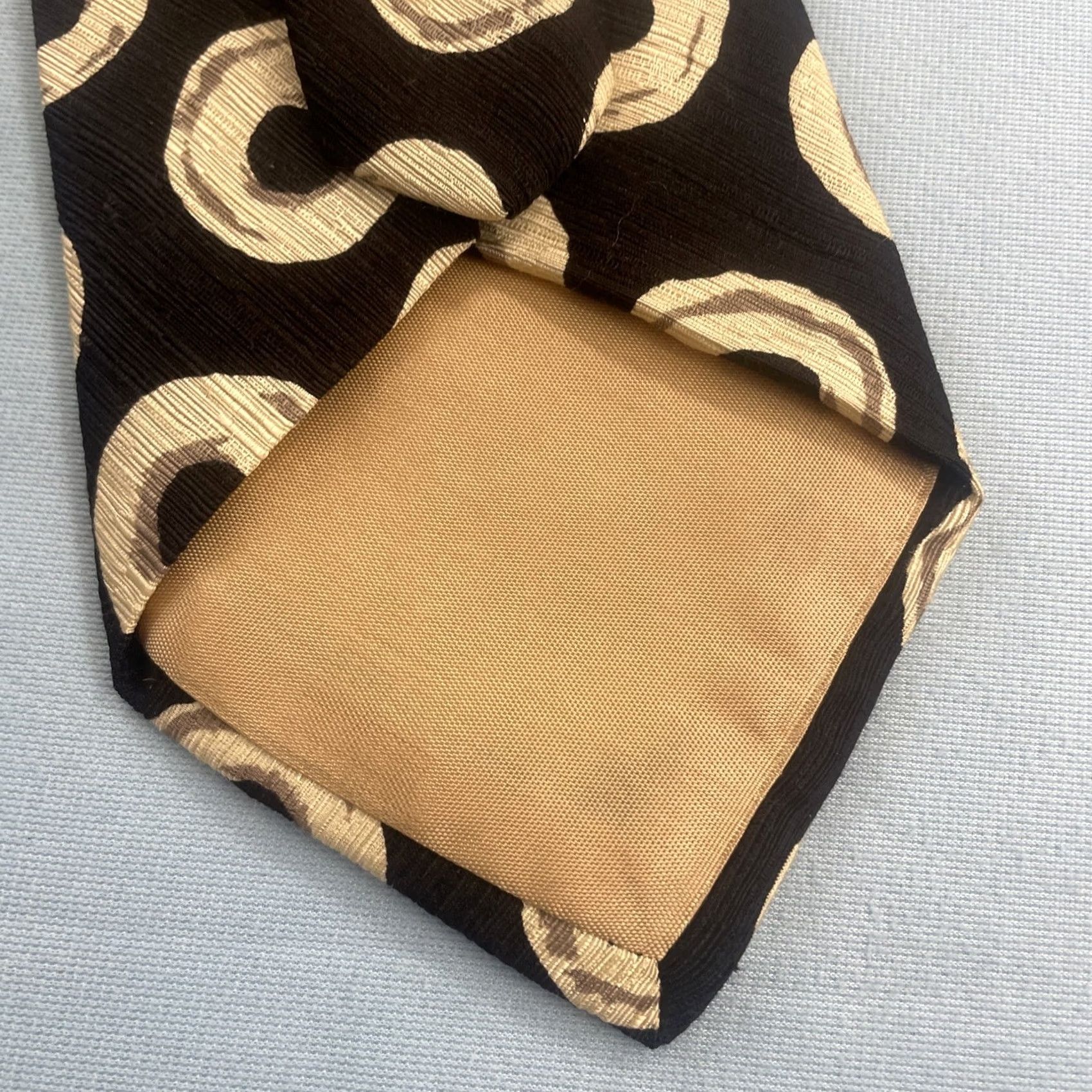 Geoffrey Beene VINTAGE Geoffrey Beene Silk Tie Art Deco MCM Ring Donuts Neat Black Yellow USA 4x58" Interior Wide Necktie Capstone Capsule Donuts) Size ONE SIZE - 6 Thumbnail