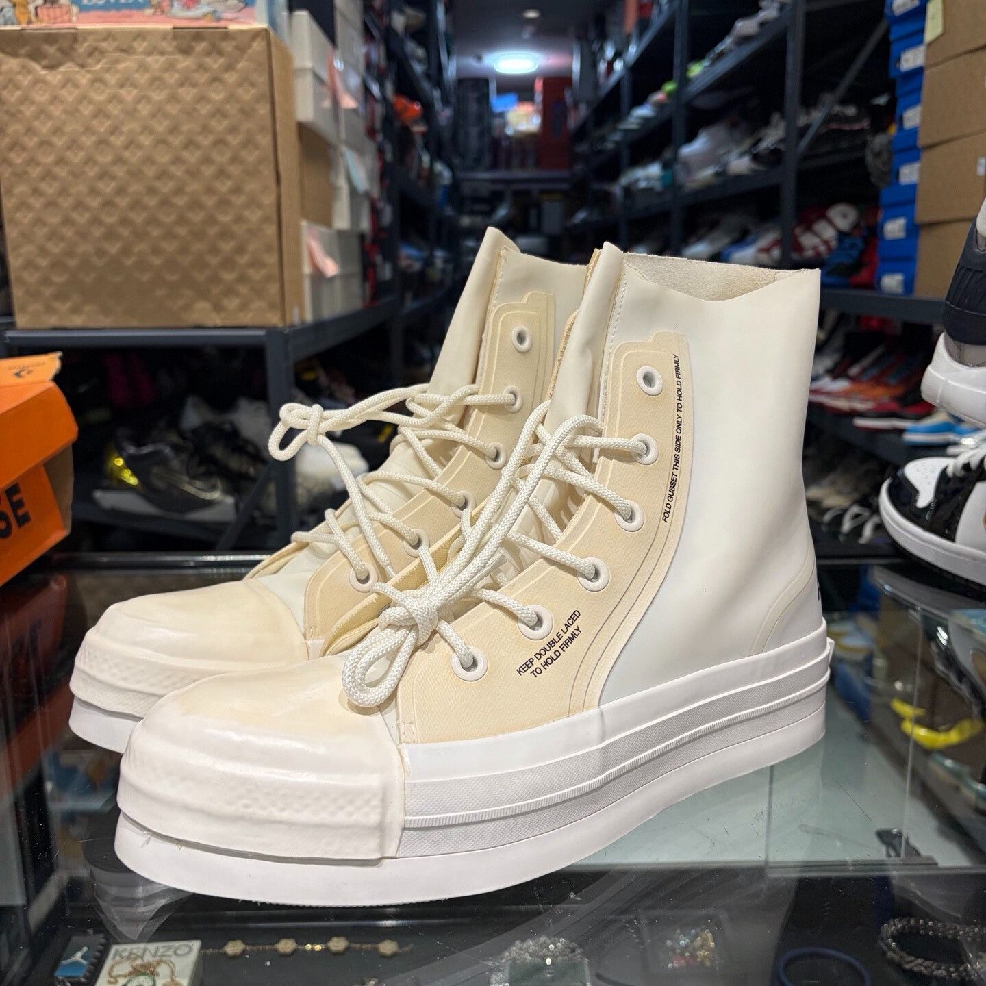 Nike Nike White Lowtop Sneakers 11.5 Men Size US 11.5 / EU 44-45 - 1 Thumbnail