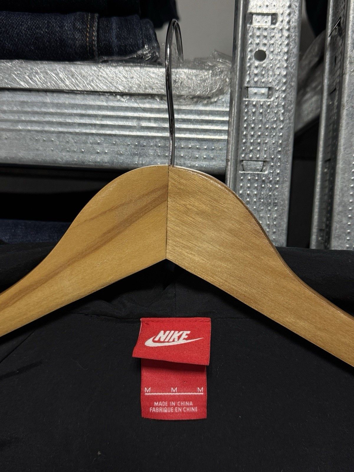Nike Nike Wool Windrunner Reflective Women’s Black Jacket Coat Size M / US 6-8 / IT 42-44 - 9 Thumbnail