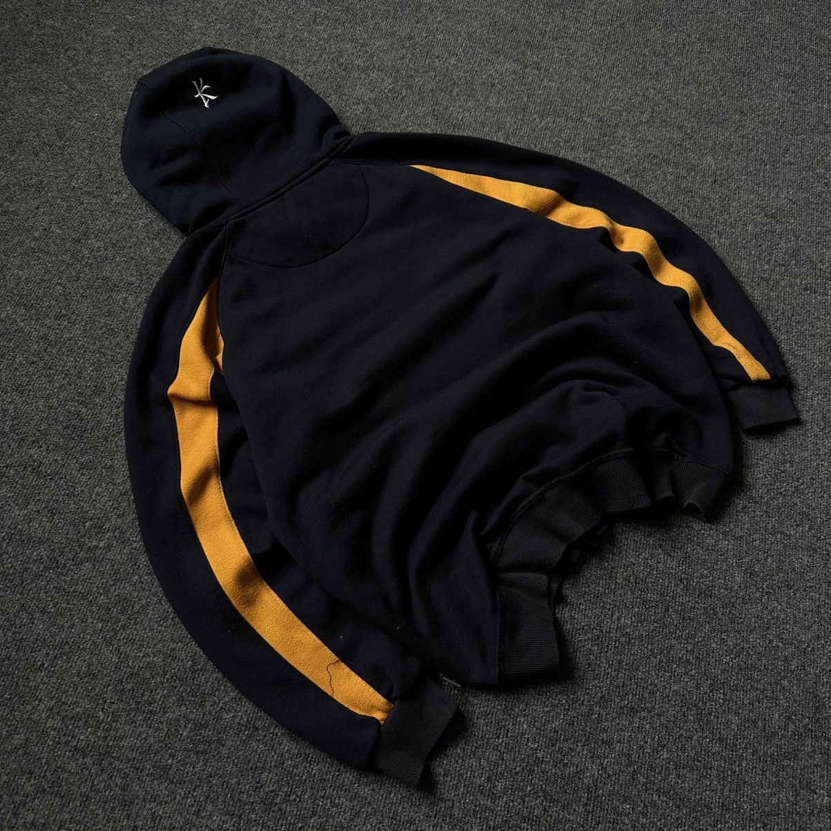Genetic Manipulation Shinichiro Kuriya VTG Japanese Style Kukri Sherborne Qatar Hoodie Size M Y2K Size US M / EU 48-50 / 2 - 5 Thumbnail