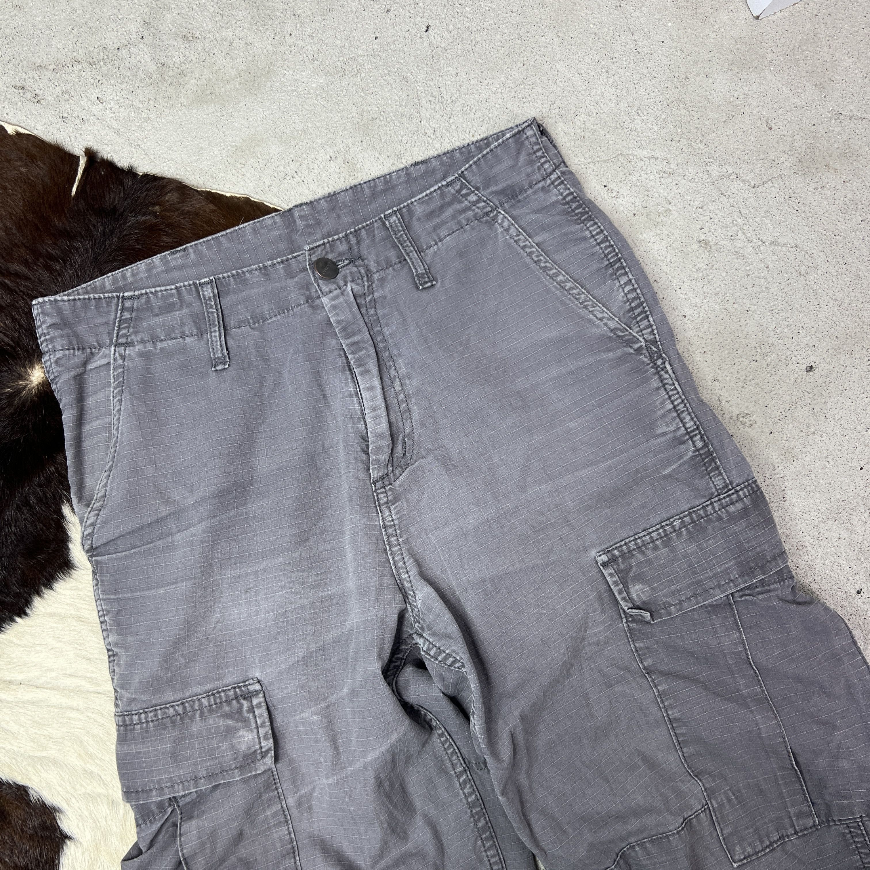 Carhartt Vintage Carhartt Trashed Faded&Washed Pants Y2K Size US 28 / EU 44 - 2 Thumbnail