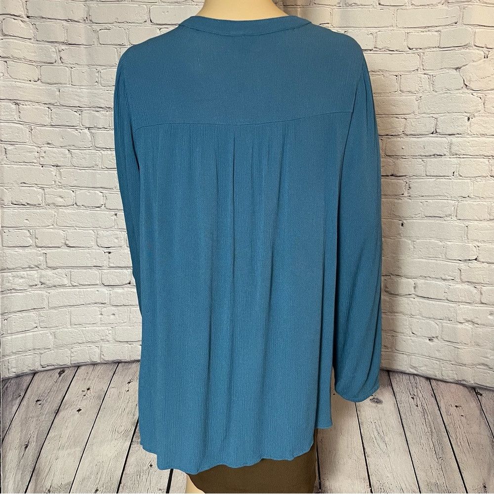 Torrid Torrid Crinkle Gauze Button-Front Peasant Blue Top Size 2X Size XXL / US 16-18 / IT 52-54 - 6 Thumbnail