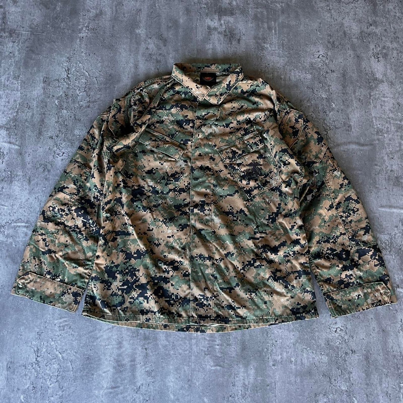 Vintage Crazy Vintage Y2K Digital Camouflage Technical Cargo Jacket Size US L / EU 52-54 / 3 - 1 Thumbnail