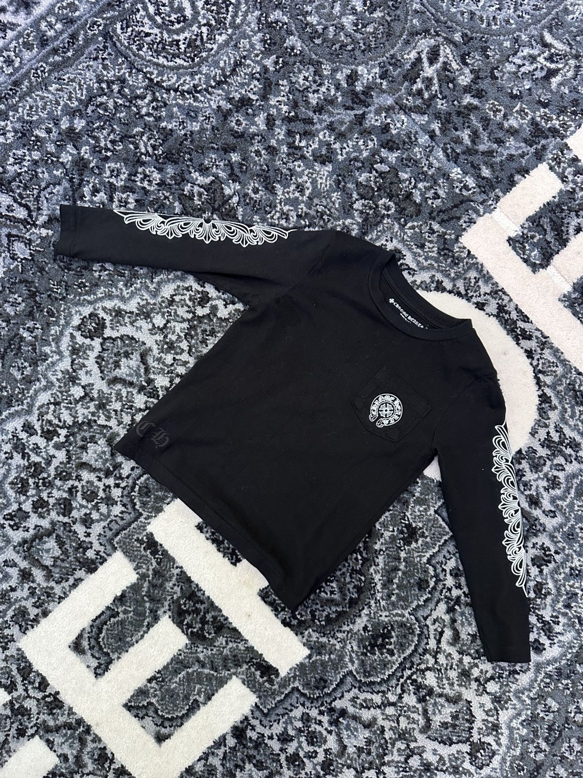 Chrome Hearts Chrome Hearts Kids Horseshoe Logo Floral Long Sleeve Tee Size US XXS / EU 40 - 2 Thumbnail