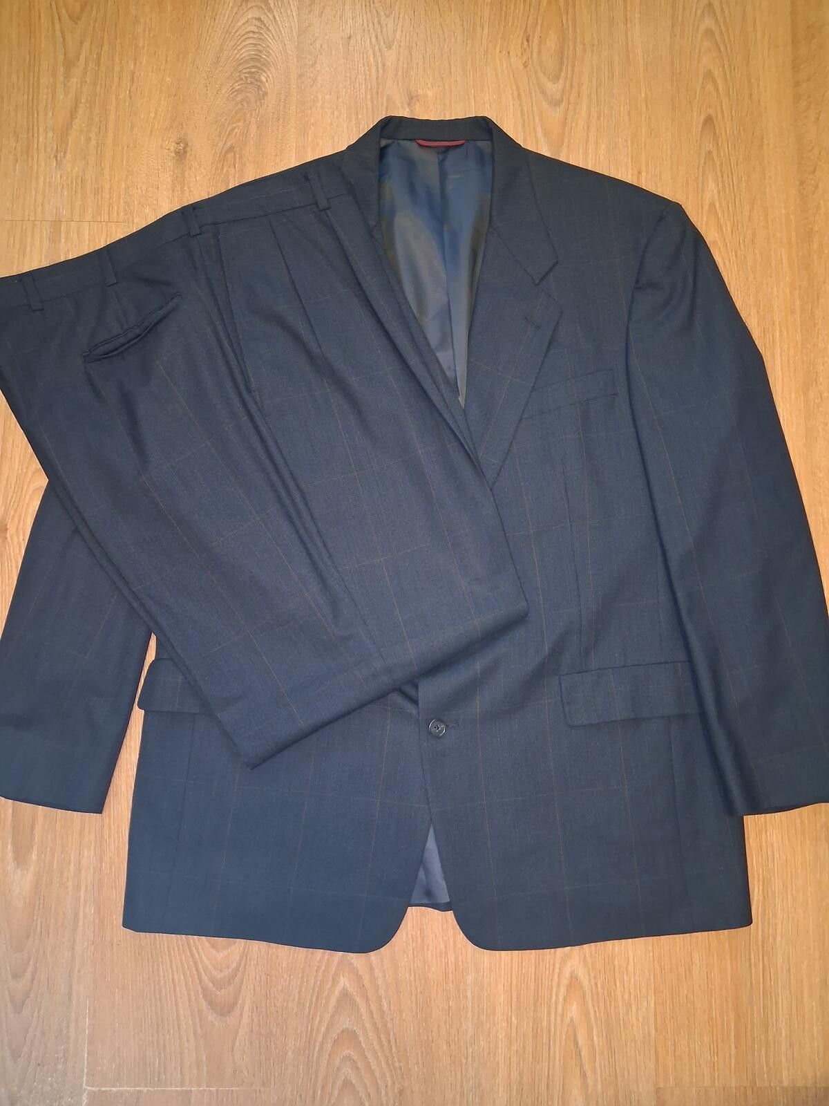 Hart Schaffner Marx Hart Schaffner Marx 2 Piece Suit 46L 40x30 Gray Check Wool Size 46L - 1 Thumbnail