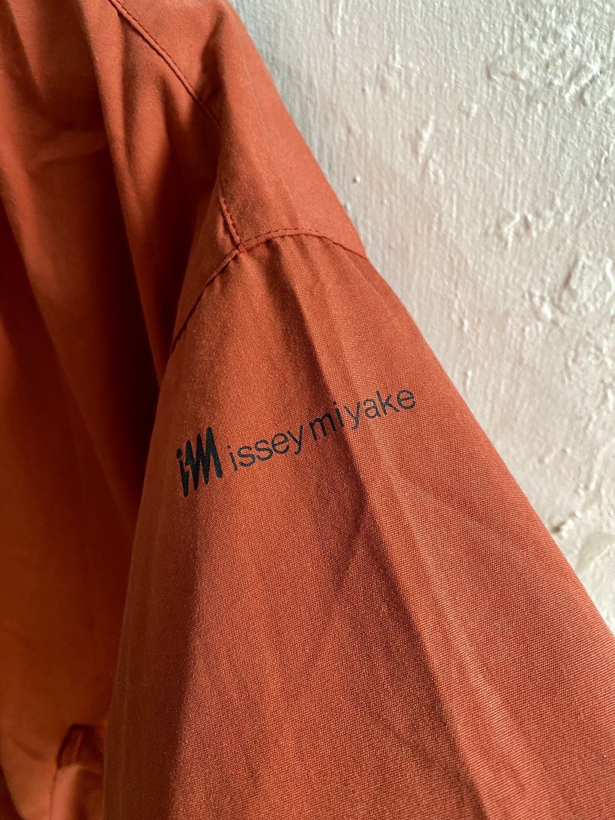 Issey Miyake VINTAGE 80s ISSEY MIYAKE ⚡️ RED LONG JACKET (FREESIZE) Size US L / EU 52-54 / 3 - 3 Thumbnail